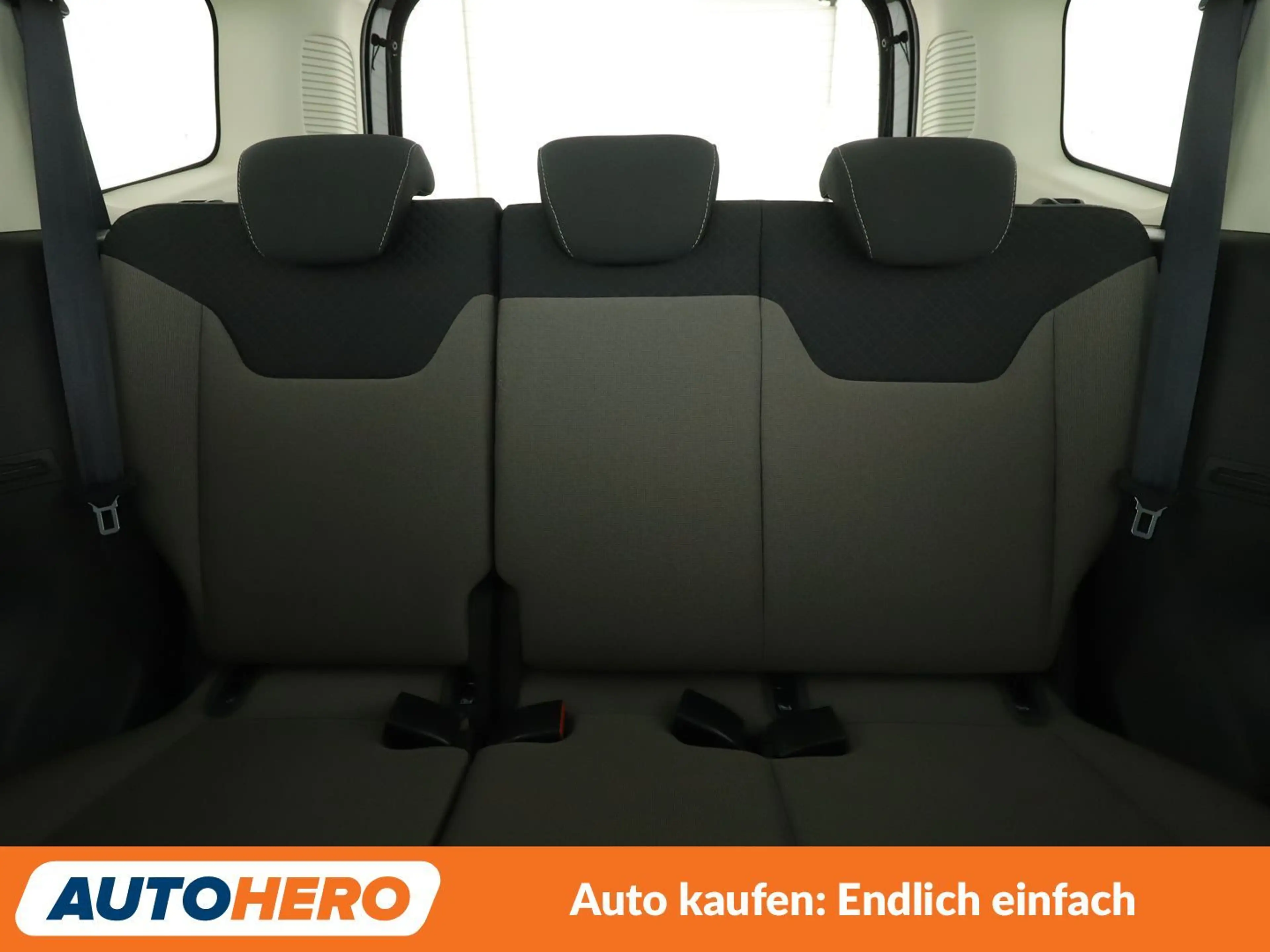 Ford Tourneo 1.0 EcoBoost Titanium *TEMPO*CAM*PDC*SHZ*KLIMA* — photo 15