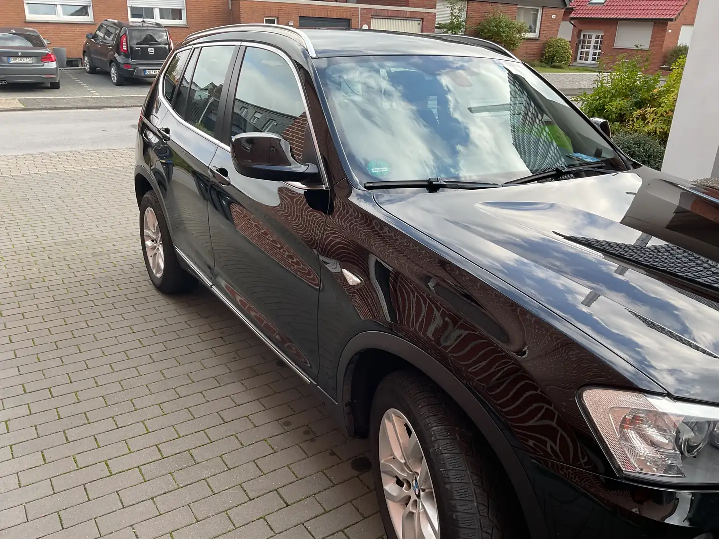 BMW X3 X3 xDrive20d Aut. Schwarz - 2
