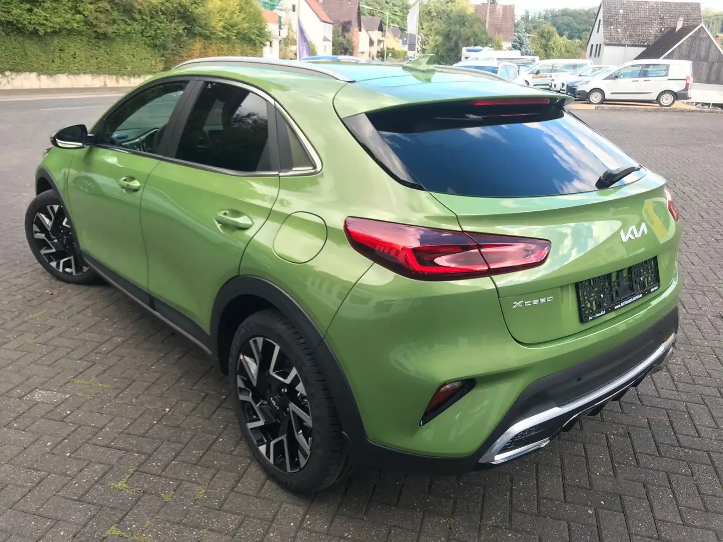 Kia XCeed 1.5 T-GDI 18", LED*RFK*Navi*WinPa*PDC*7JG Zelená - 2