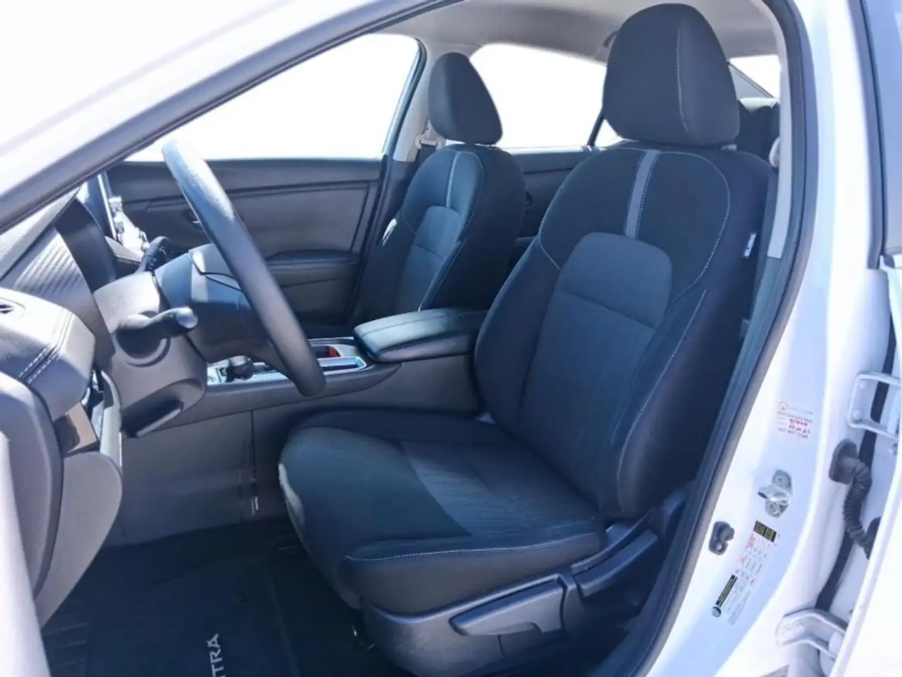 Nissan Sentra снимка Nissan Sentra