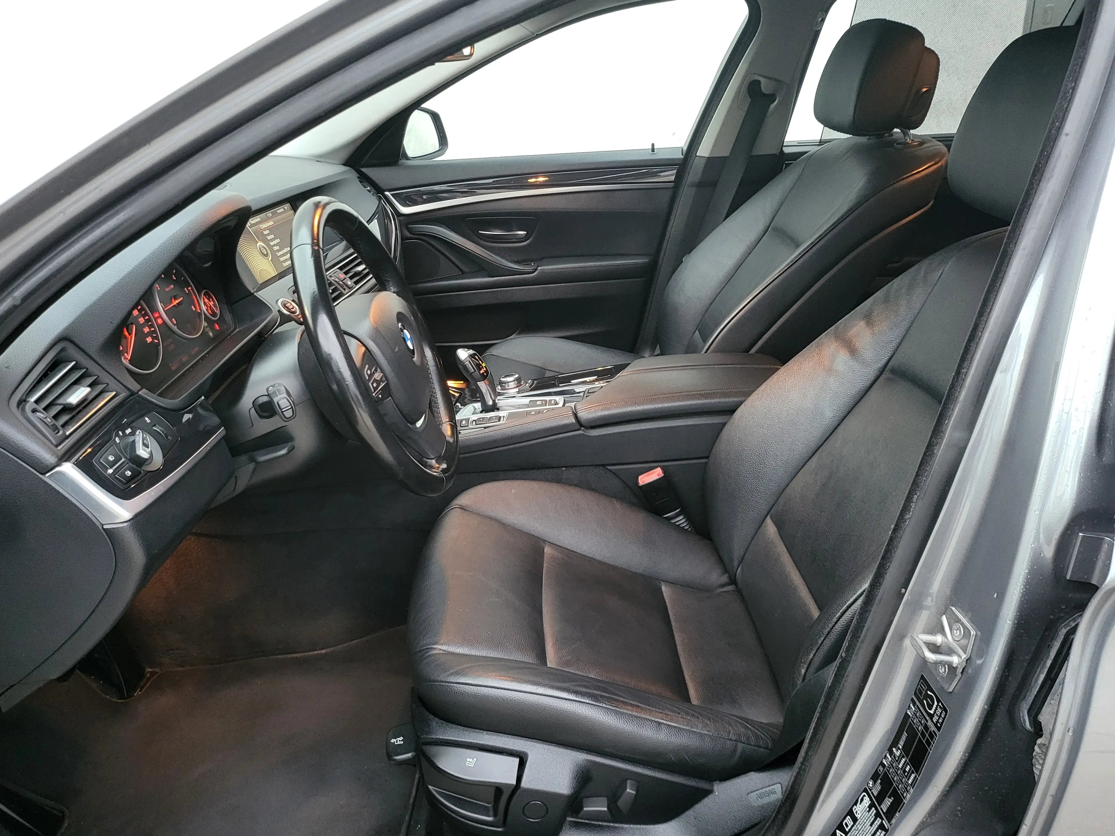 BMW 525 525d xDrive Touring Sport-Aut. — photo 14