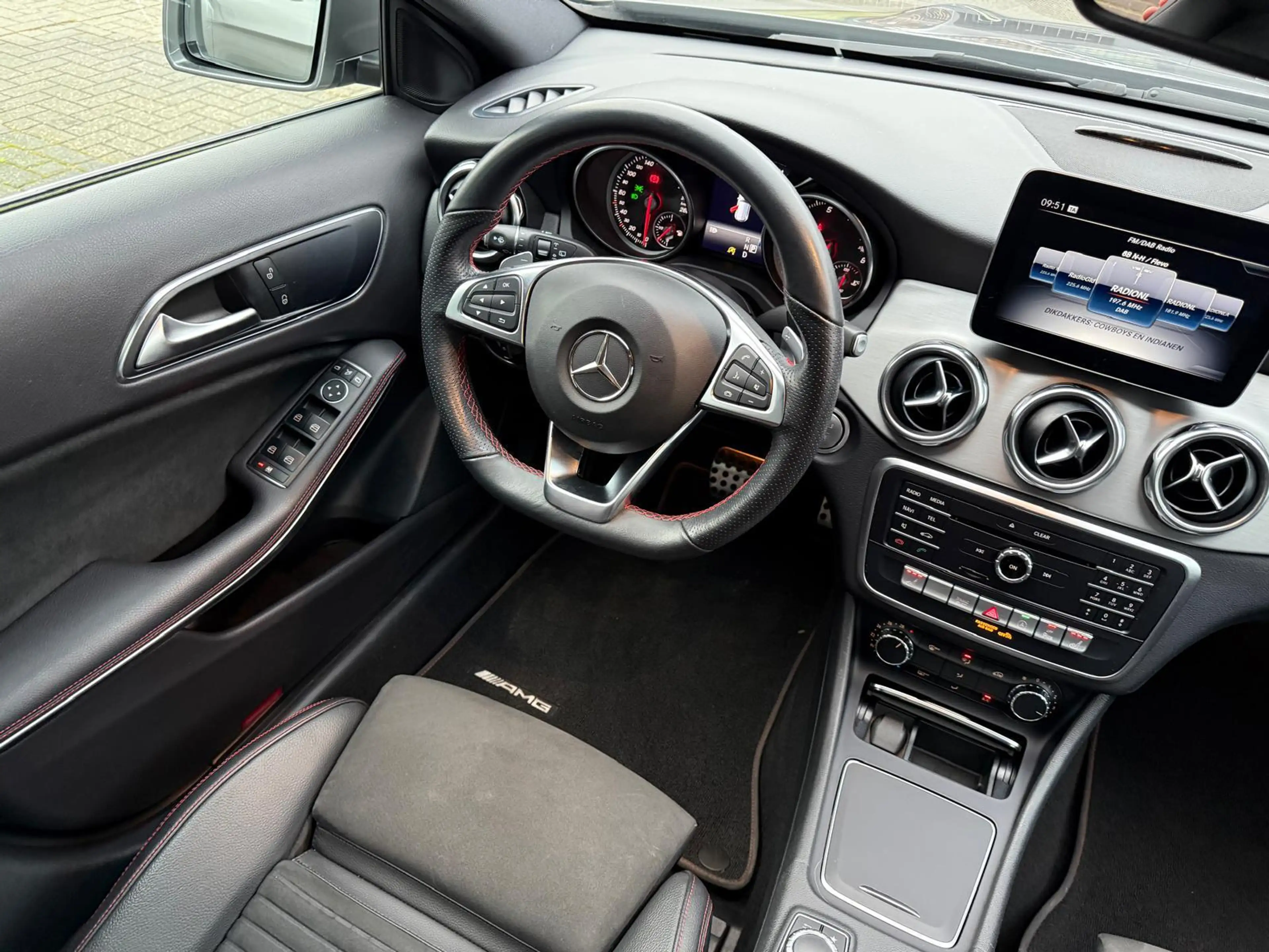 Mercedes-Benz GLA 250 Premium Plus | 1E EIGENAAR | 3/6/12MND GARANTIE | — photo 26