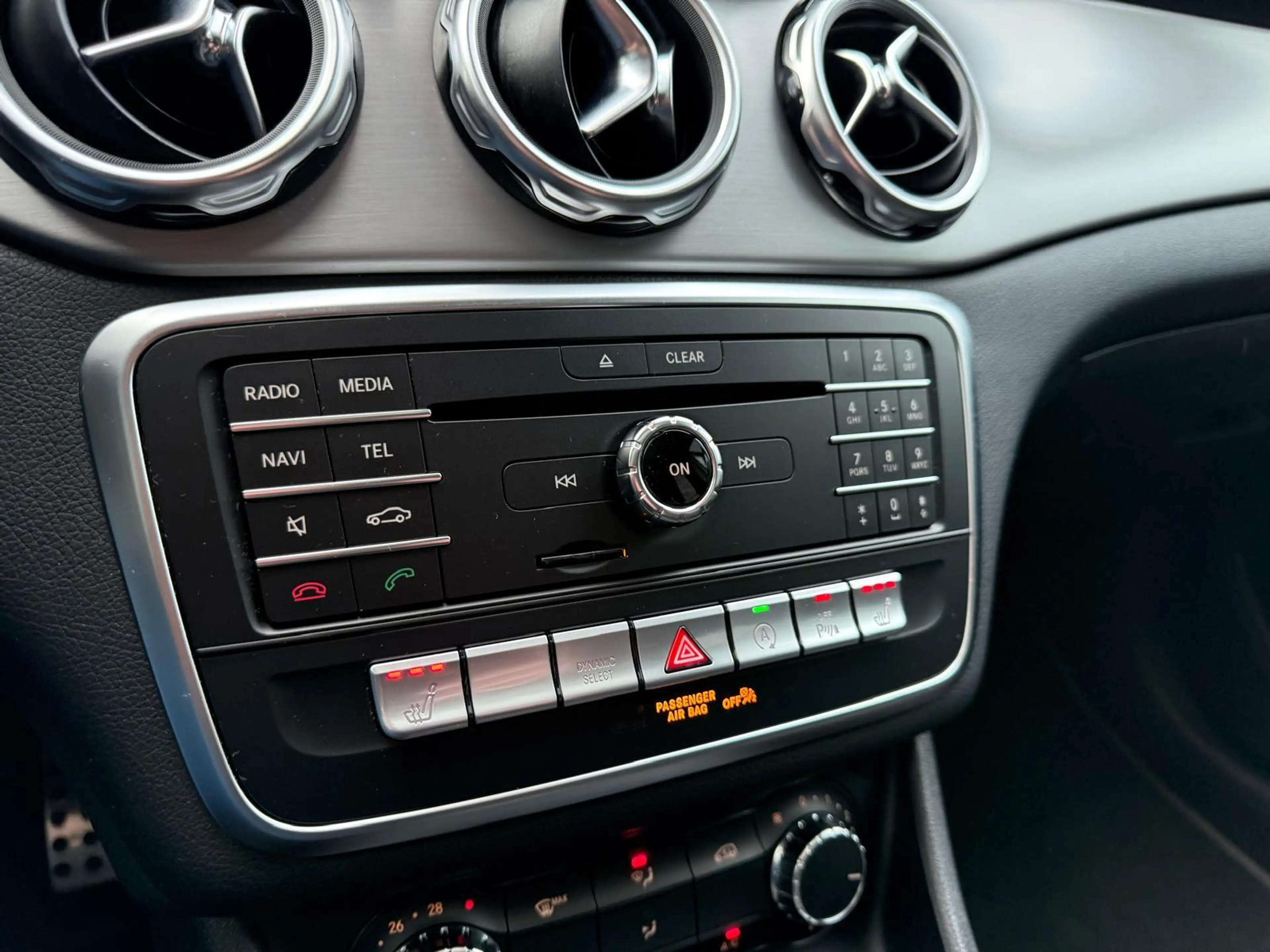 Mercedes-Benz GLA 250 Premium Plus | 1E EIGENAAR | 3/6/12MND GARANTIE | — photo 28