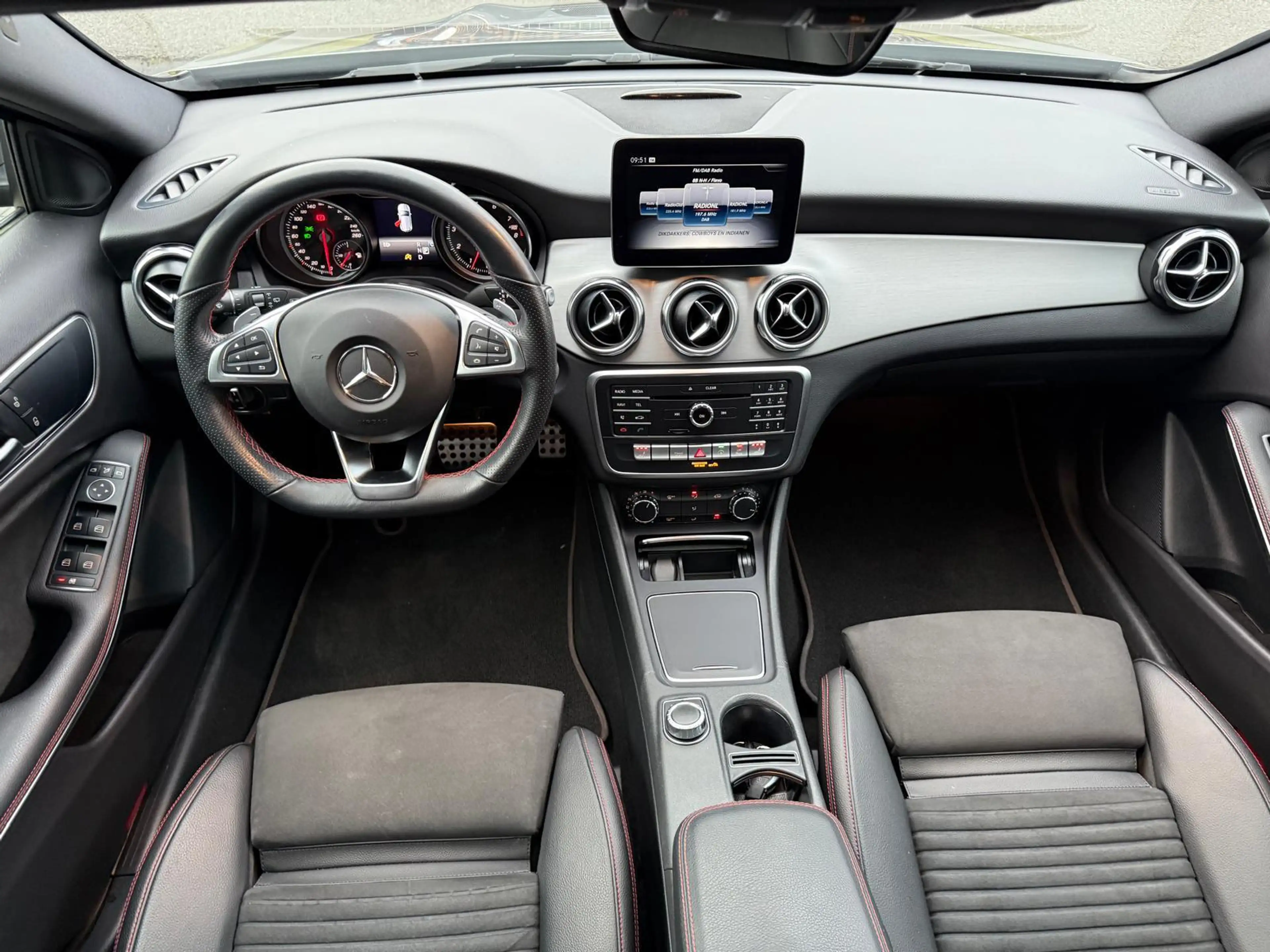 Mercedes-Benz GLA 250 Premium Plus | 1E EIGENAAR | 3/6/12MND GARANTIE | — photo 21