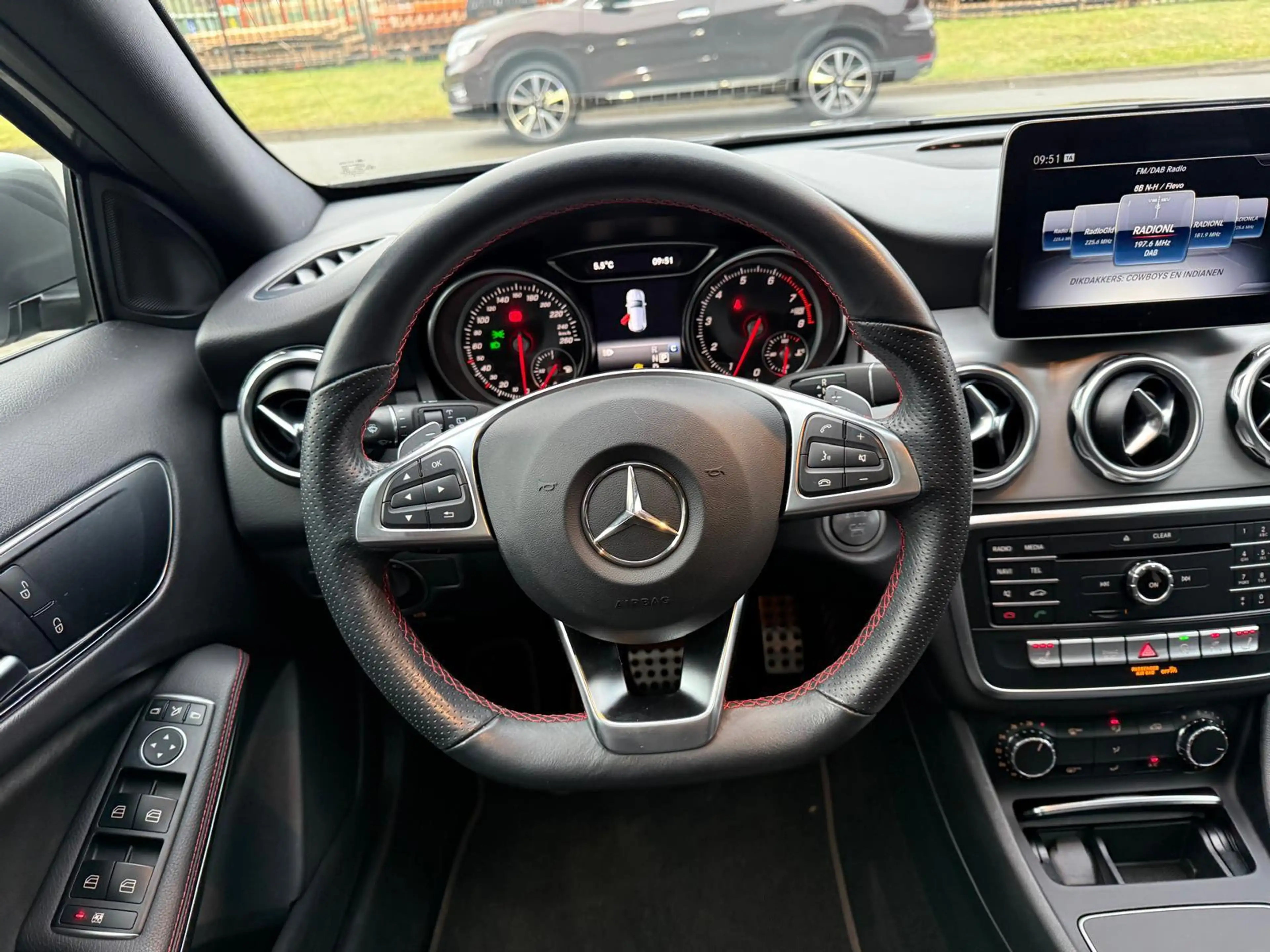 Mercedes-Benz GLA 250 Premium Plus | 1E EIGENAAR | 3/6/12MND GARANTIE | — photo 23