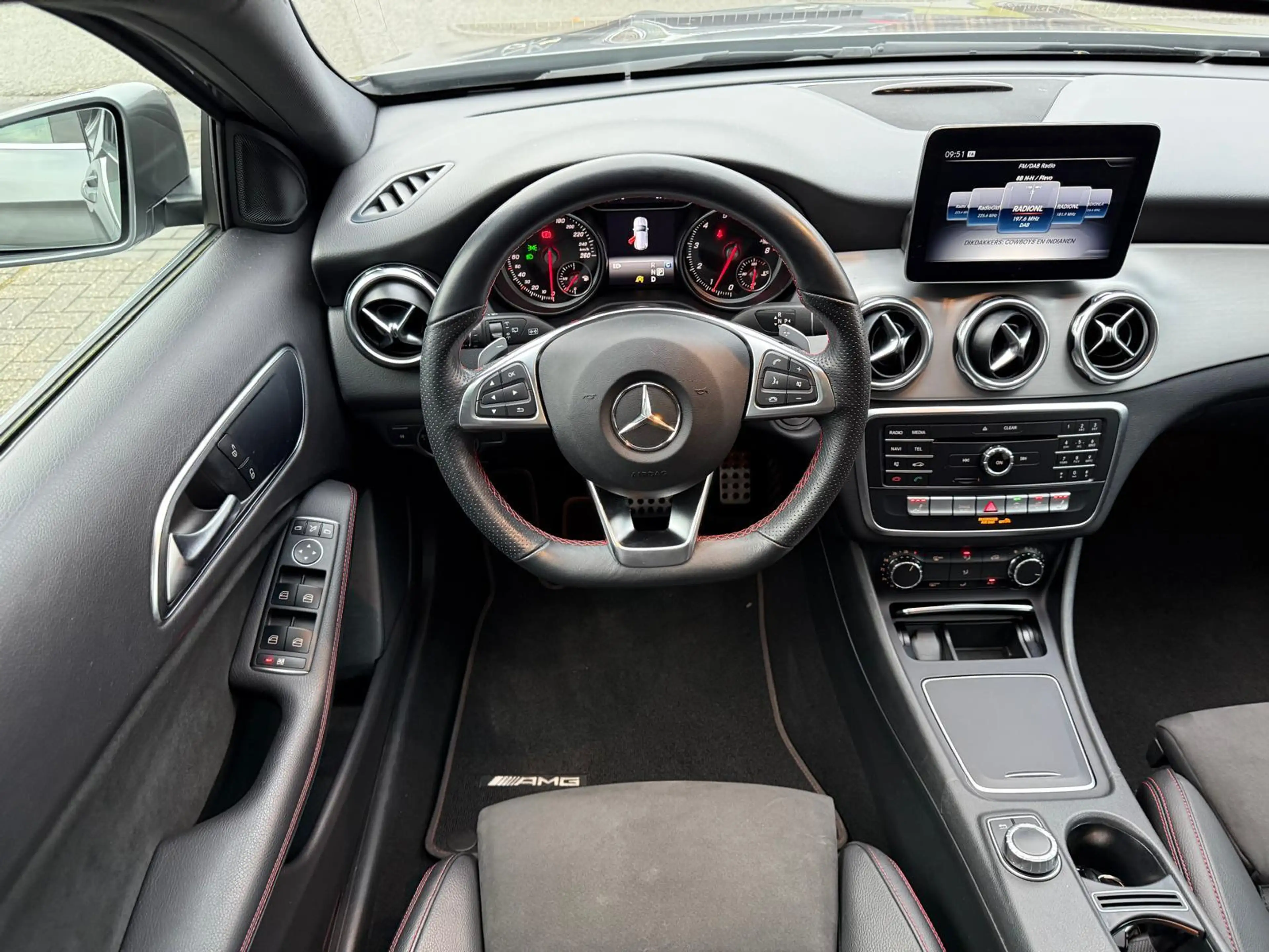 Mercedes-Benz GLA 250 Premium Plus | 1E EIGENAAR | 3/6/12MND GARANTIE | — photo 22