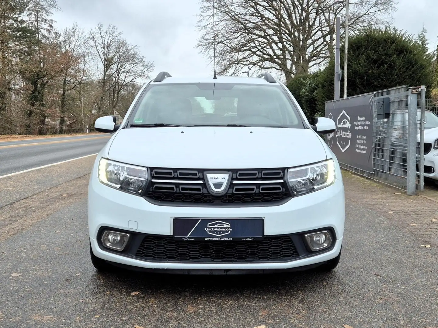 Dacia Logan MCV II Kombi Laureate |1.Hand|Navi|SHG| Alb - 2