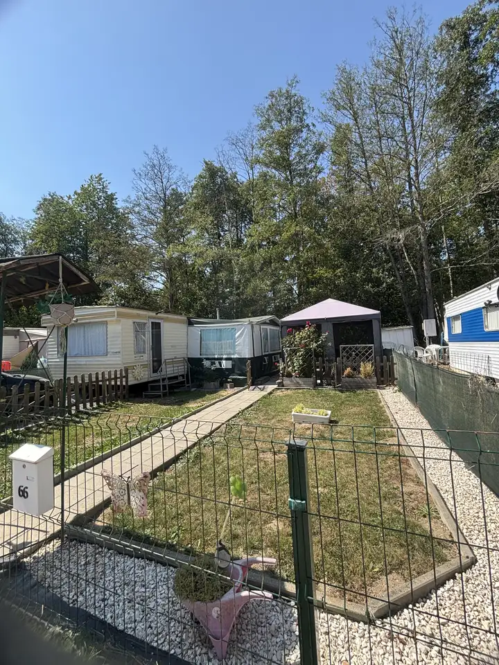 Caravane + Auvent, foto 1