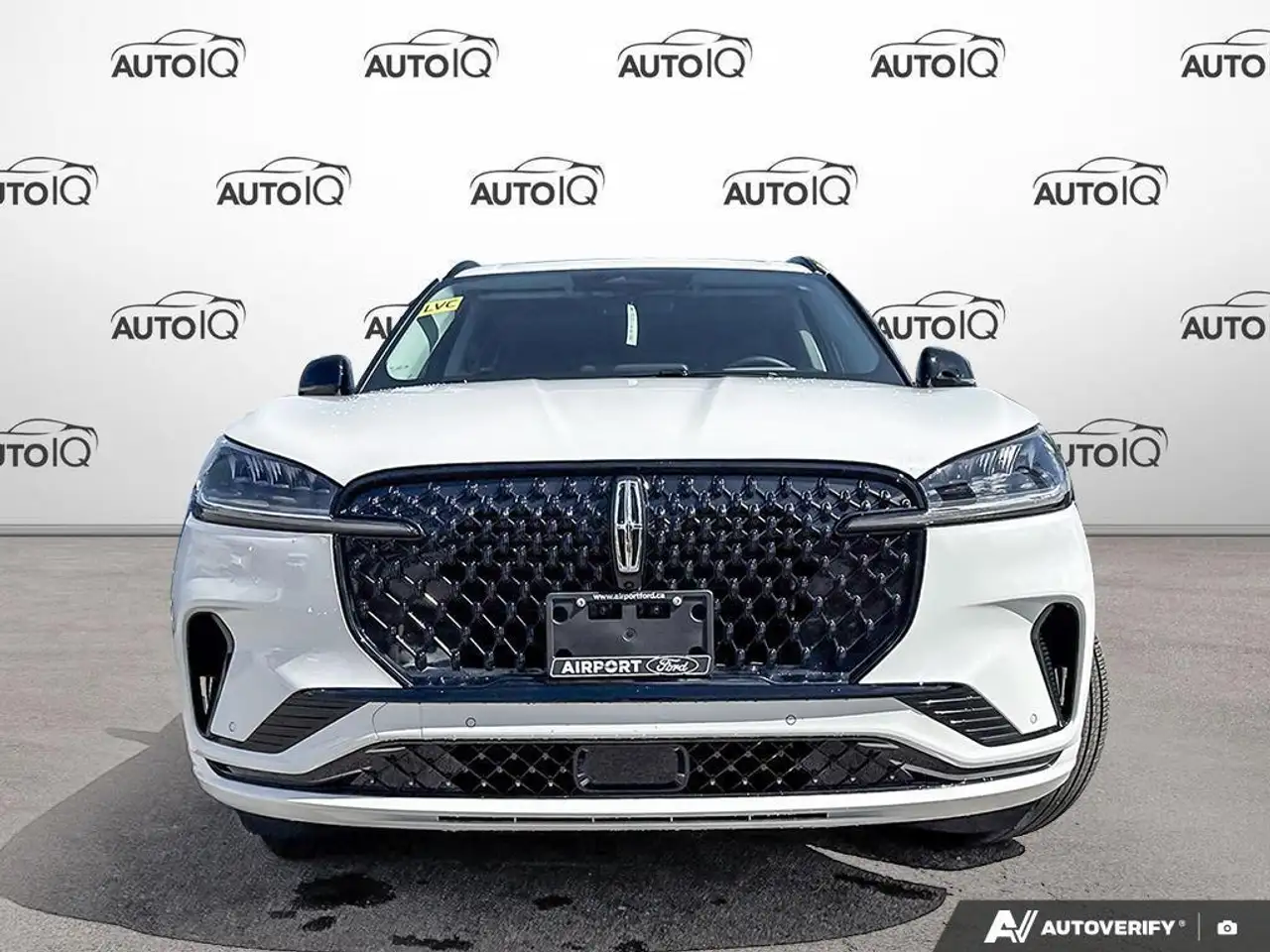 Lincoln Aviator снимка Lincoln Aviator