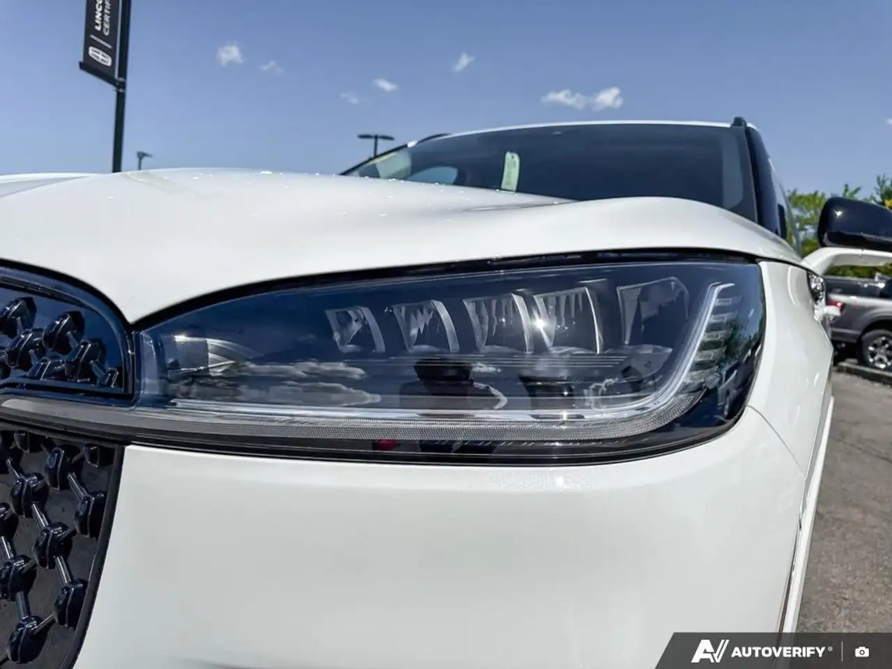 Lincoln Aviator снимка Lincoln Aviator