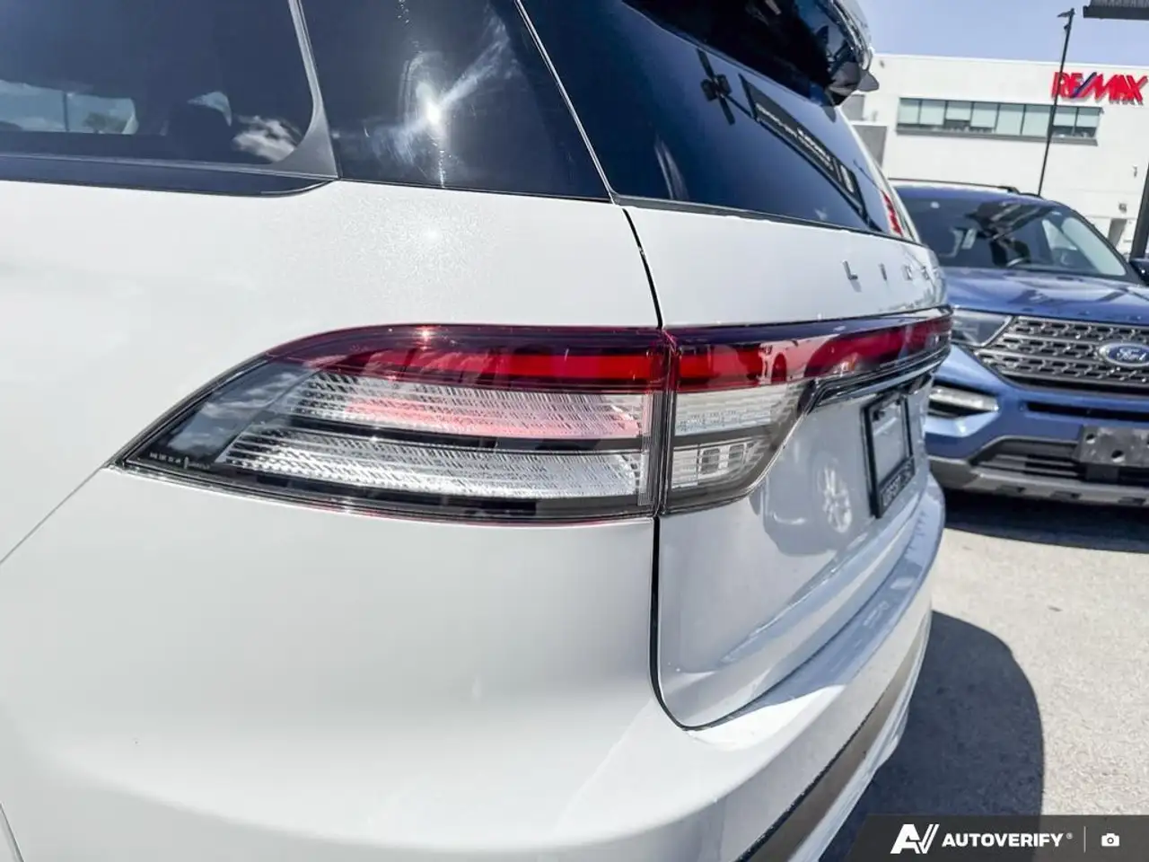 Lincoln Aviator снимка Lincoln Aviator