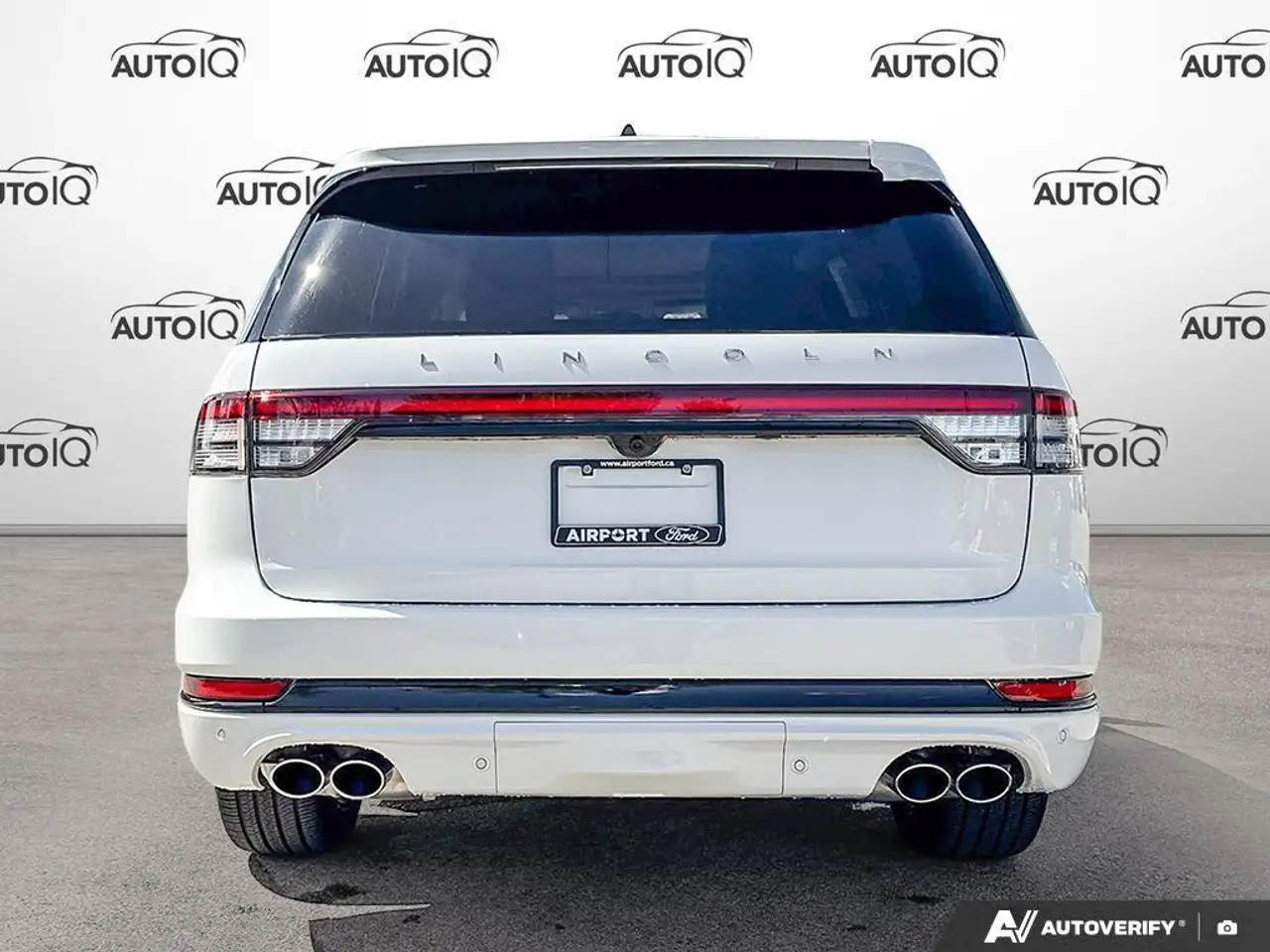 Lincoln Aviator снимка Lincoln Aviator