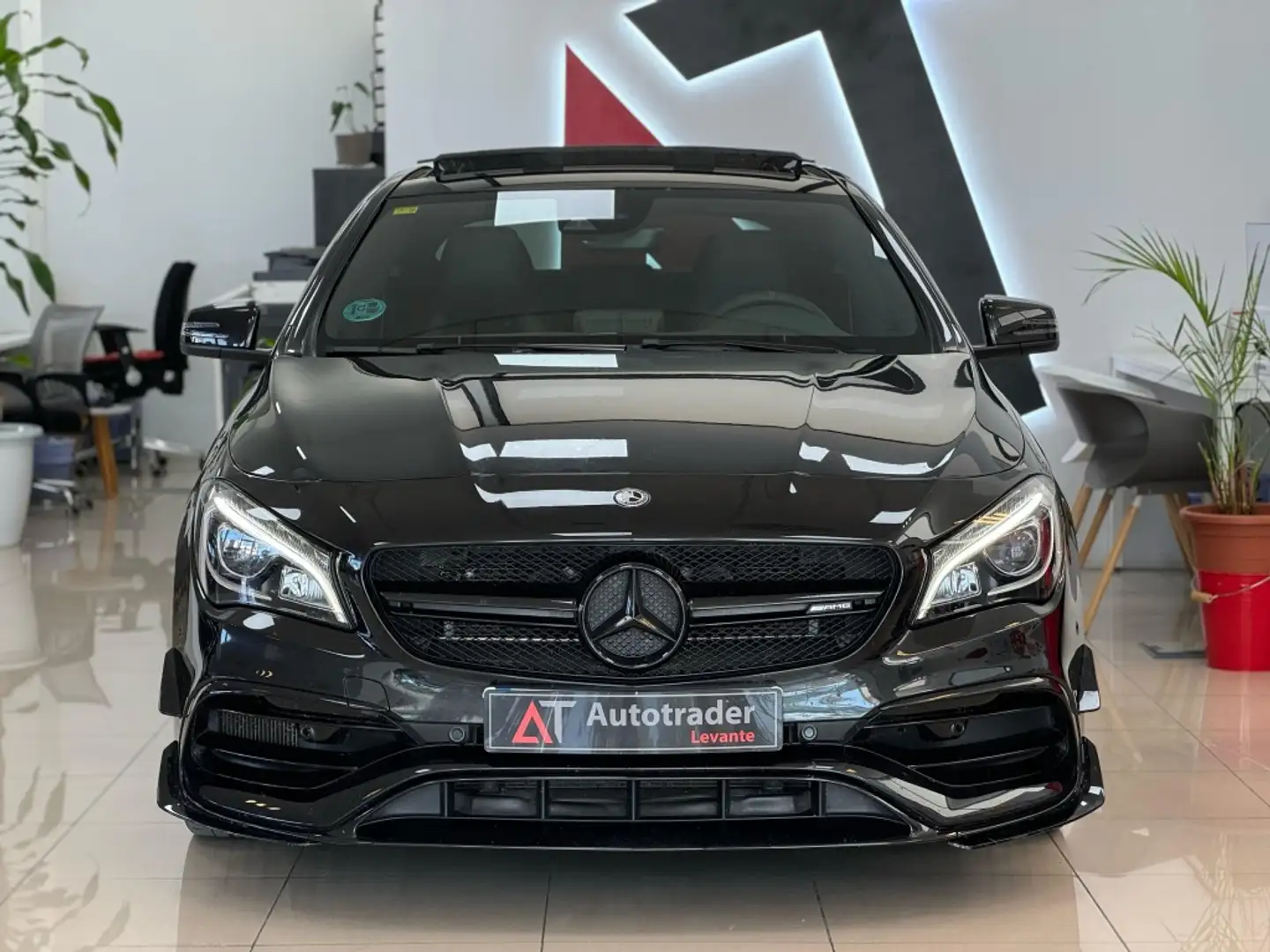 Mercedes-Benz CLA 45 AMG 4Matic 7G-DCT Negro - 2