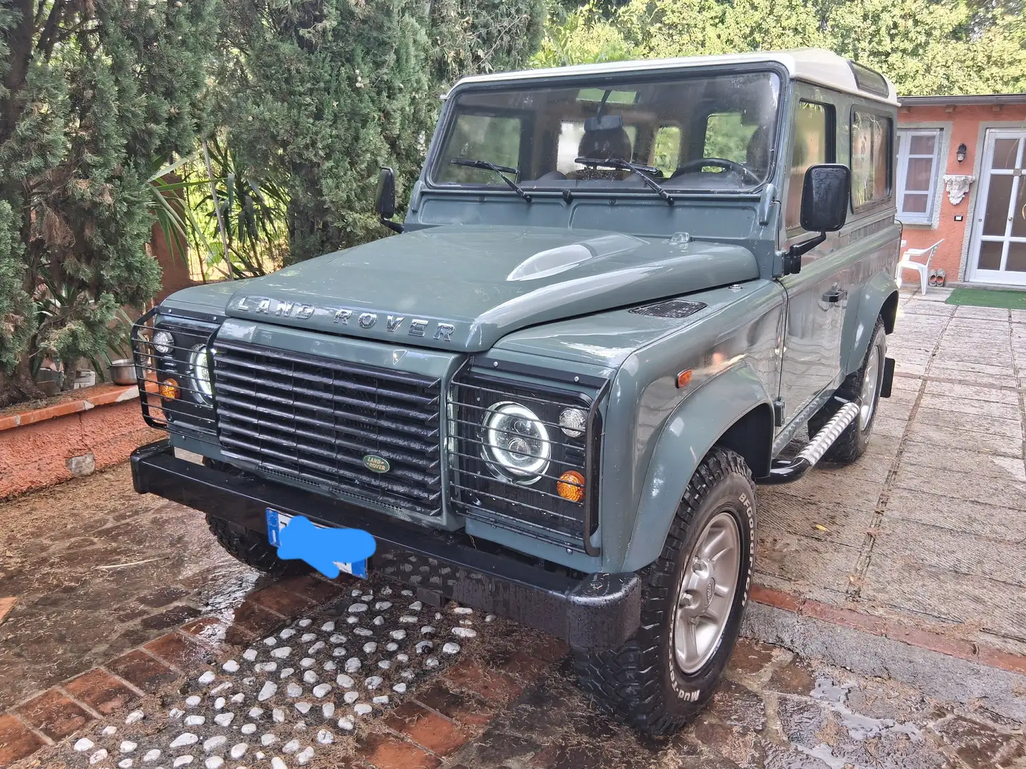 Land Rover Defender Defender VI 2007 90 90 2.4 td E SW Verde - 2