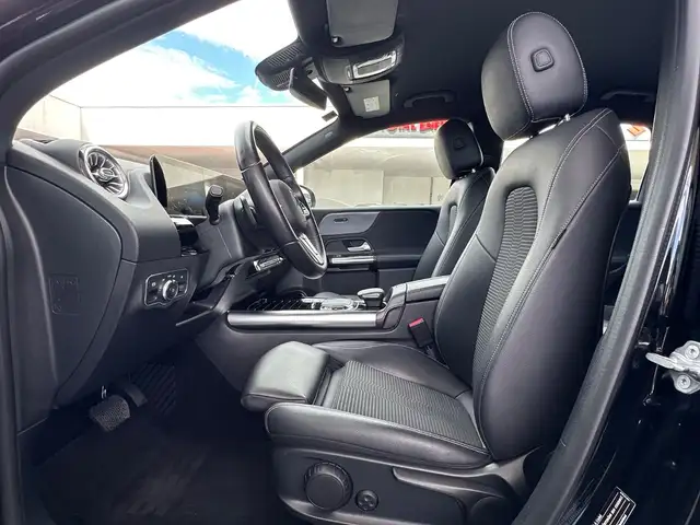 Mercedes-Benz B-Class view 12