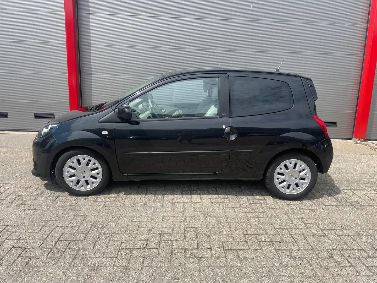 Renault Twingo Twingo 1.2-16V Initiale Zwart - 2