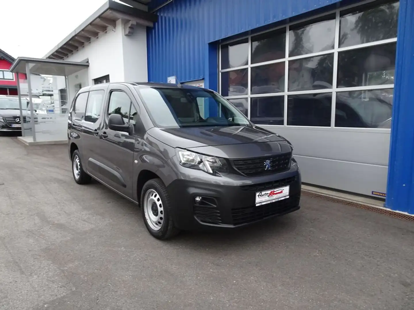 Peugeot Partner Premium L2 Grau - 1