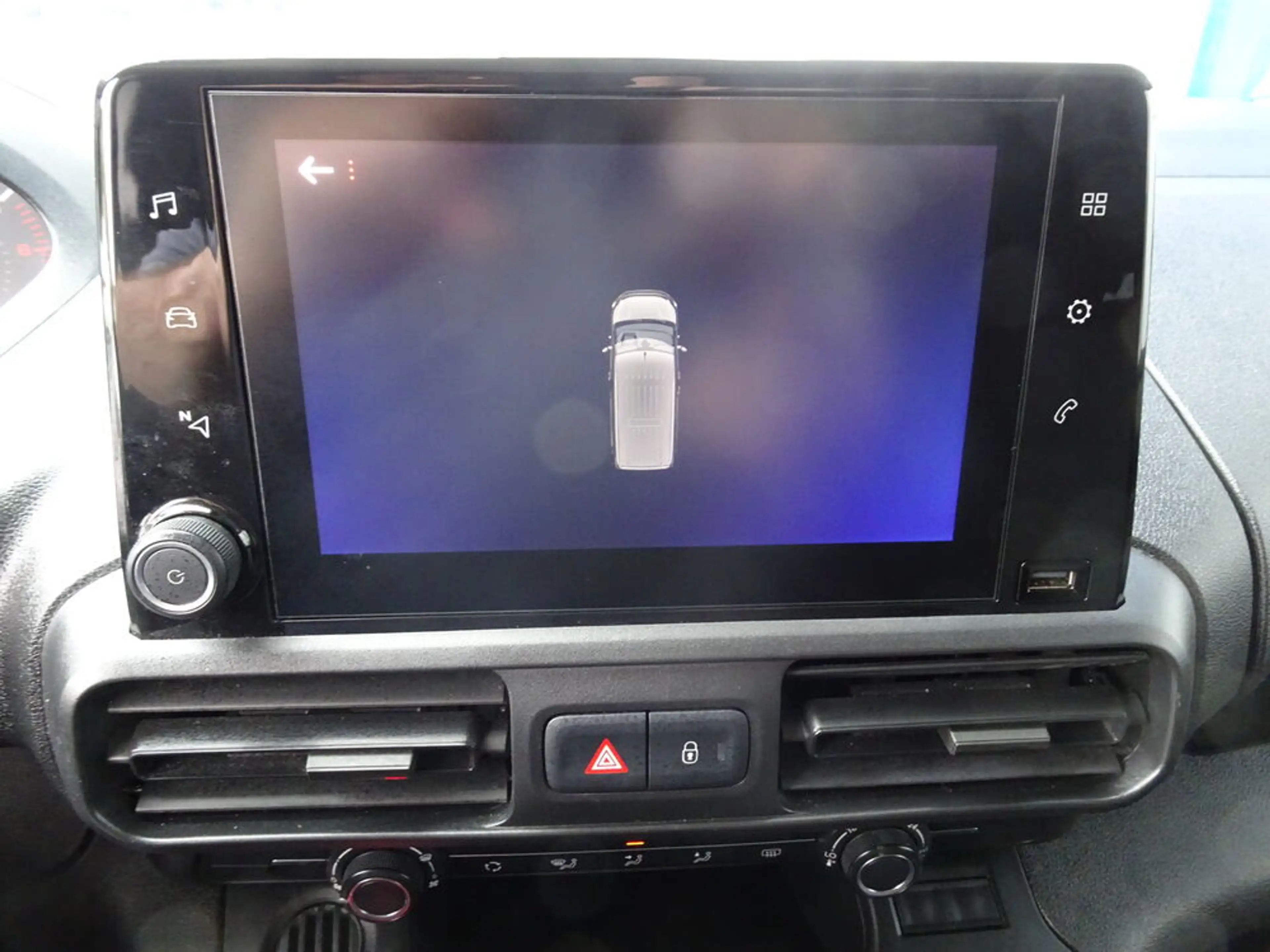 Peugeot Partner Premium L2 — photo 14