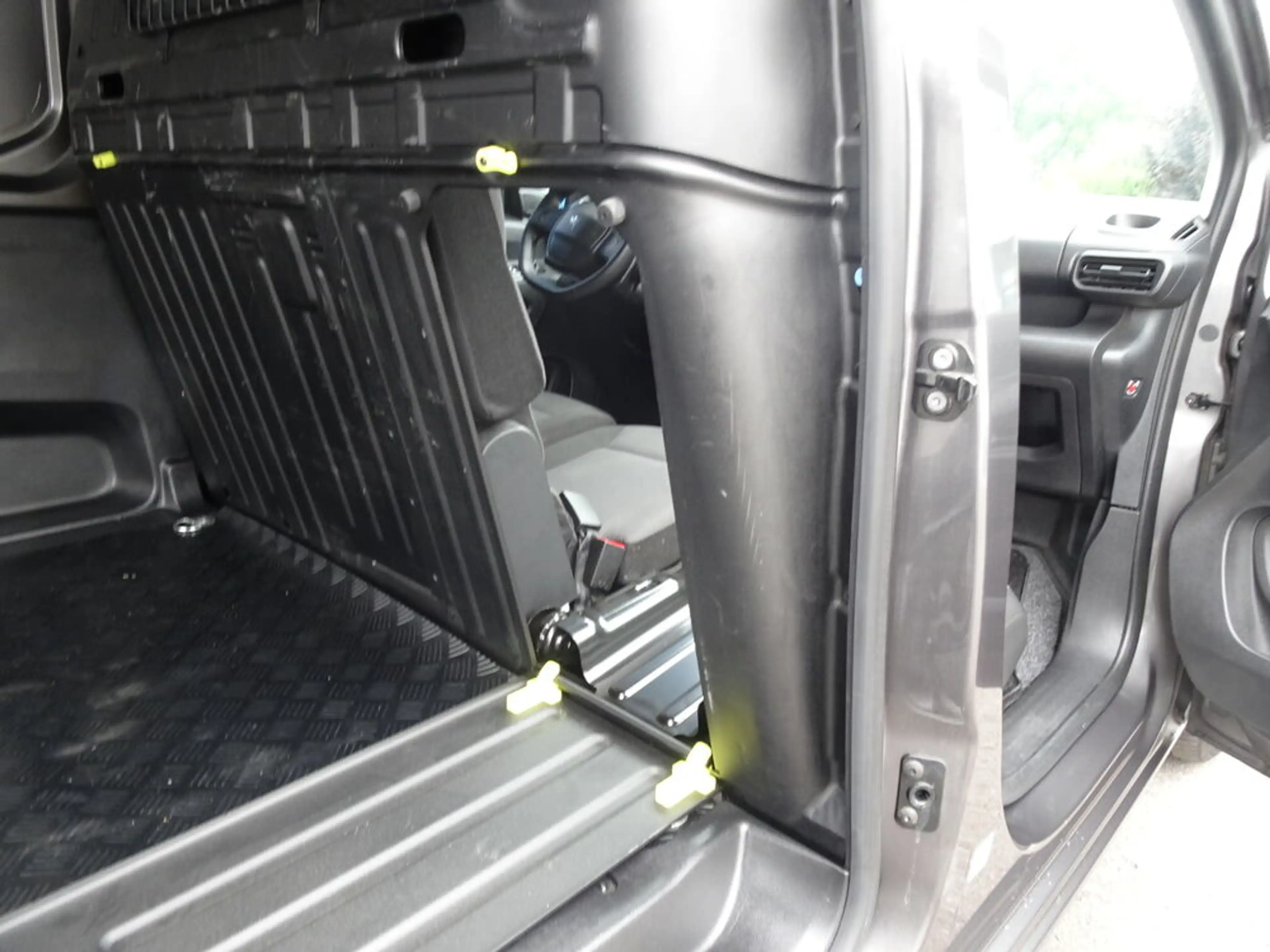 Peugeot Partner Premium L2 — photo 18