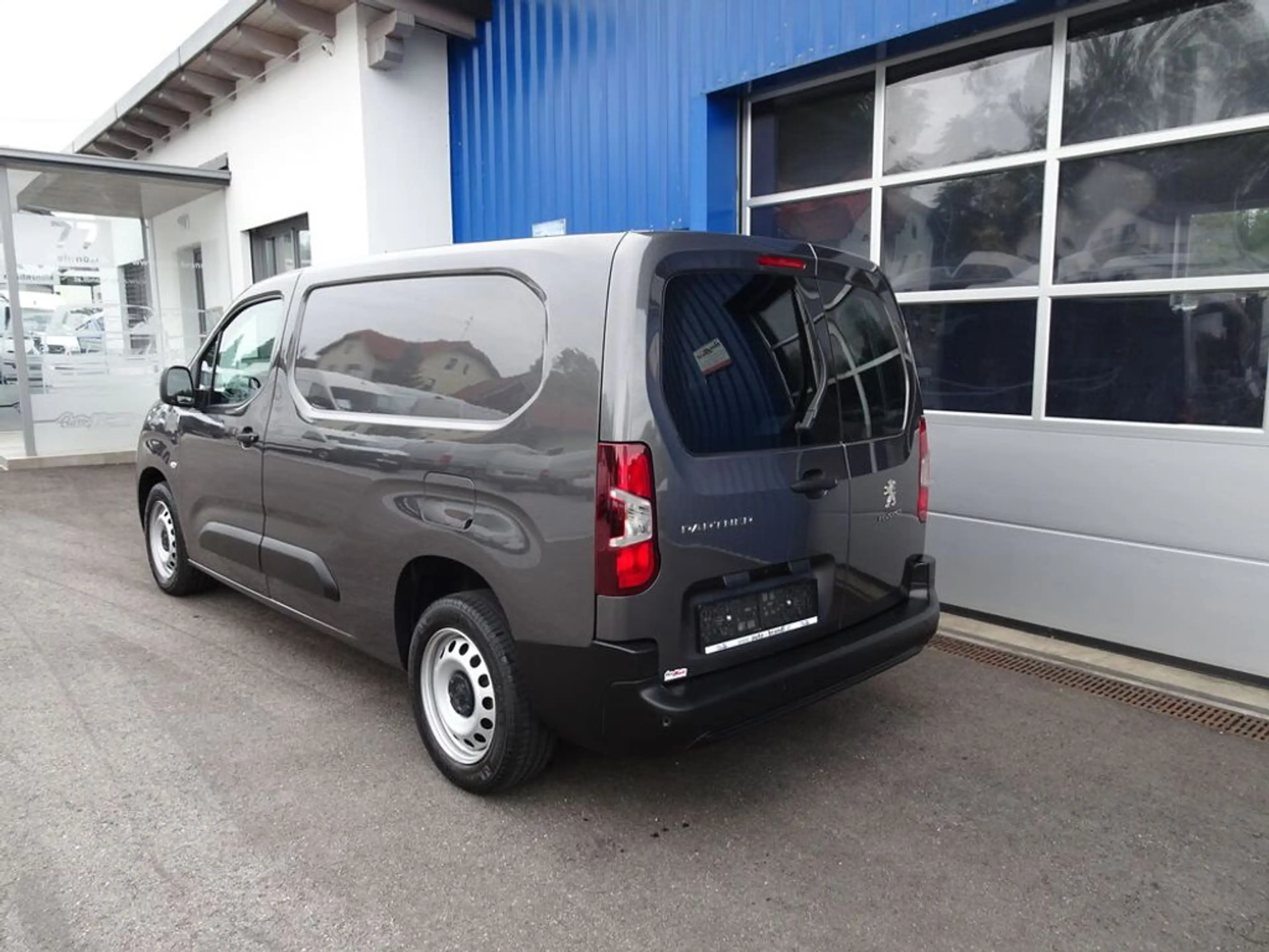 Peugeot Partner Premium L2 — photo 8