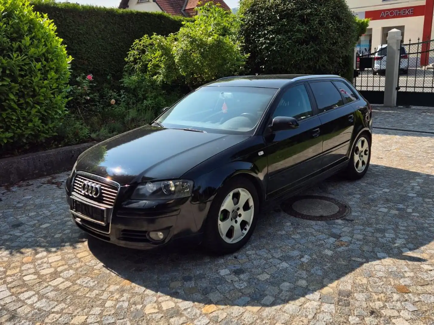 Audi A3 Schwarz - 1