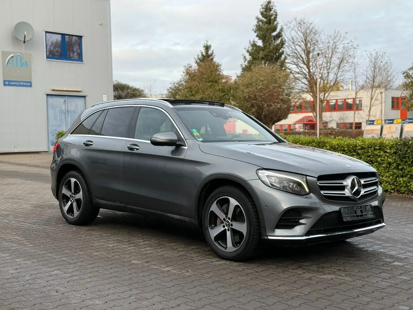 Mercedes-Benz GLC 250 d 4Matic Memory*HUD*Panorama*LED* Gris - 1