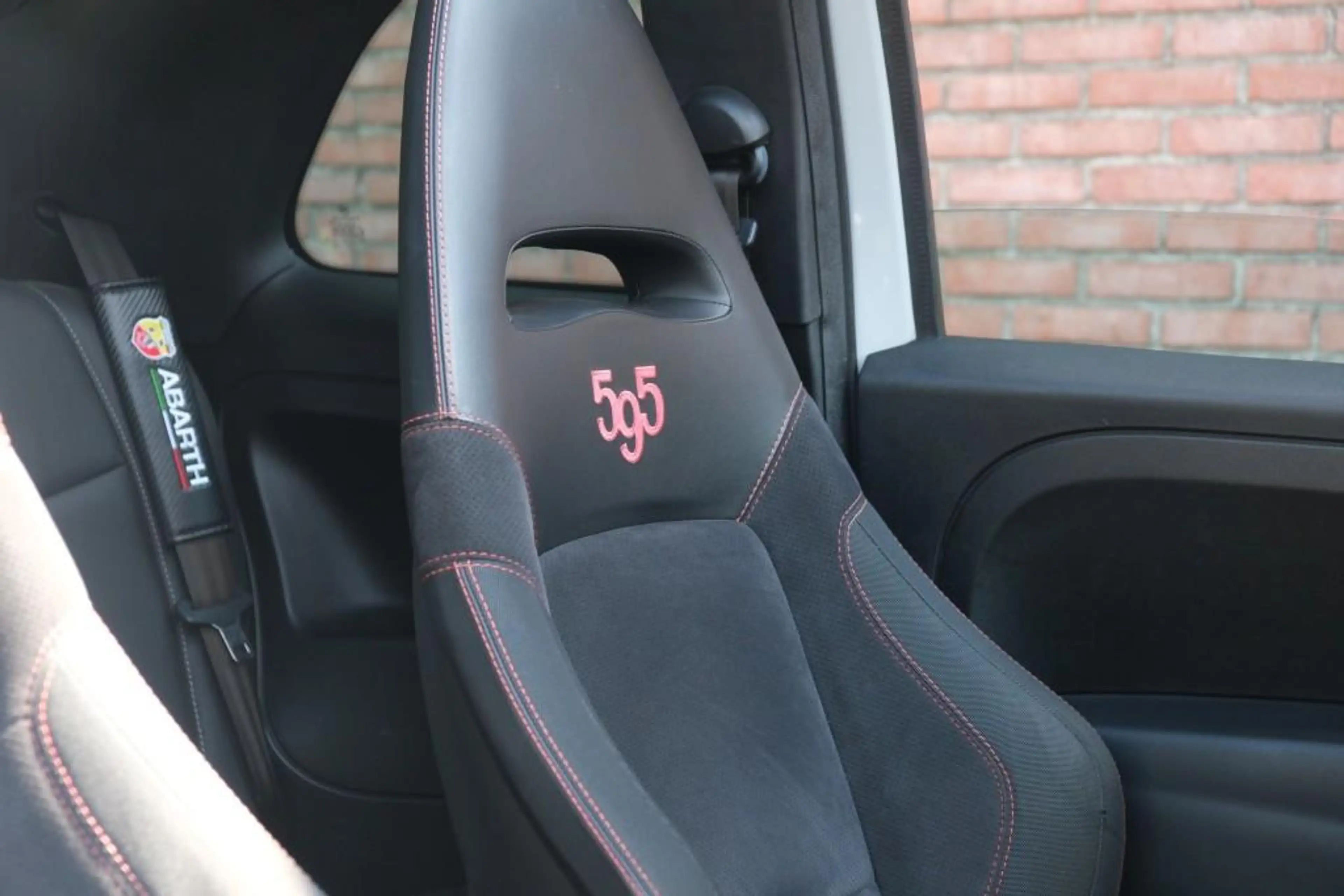 Fiat 500 Abarth 1.4 T-Jet 160pk 595 Competizione — photo 7