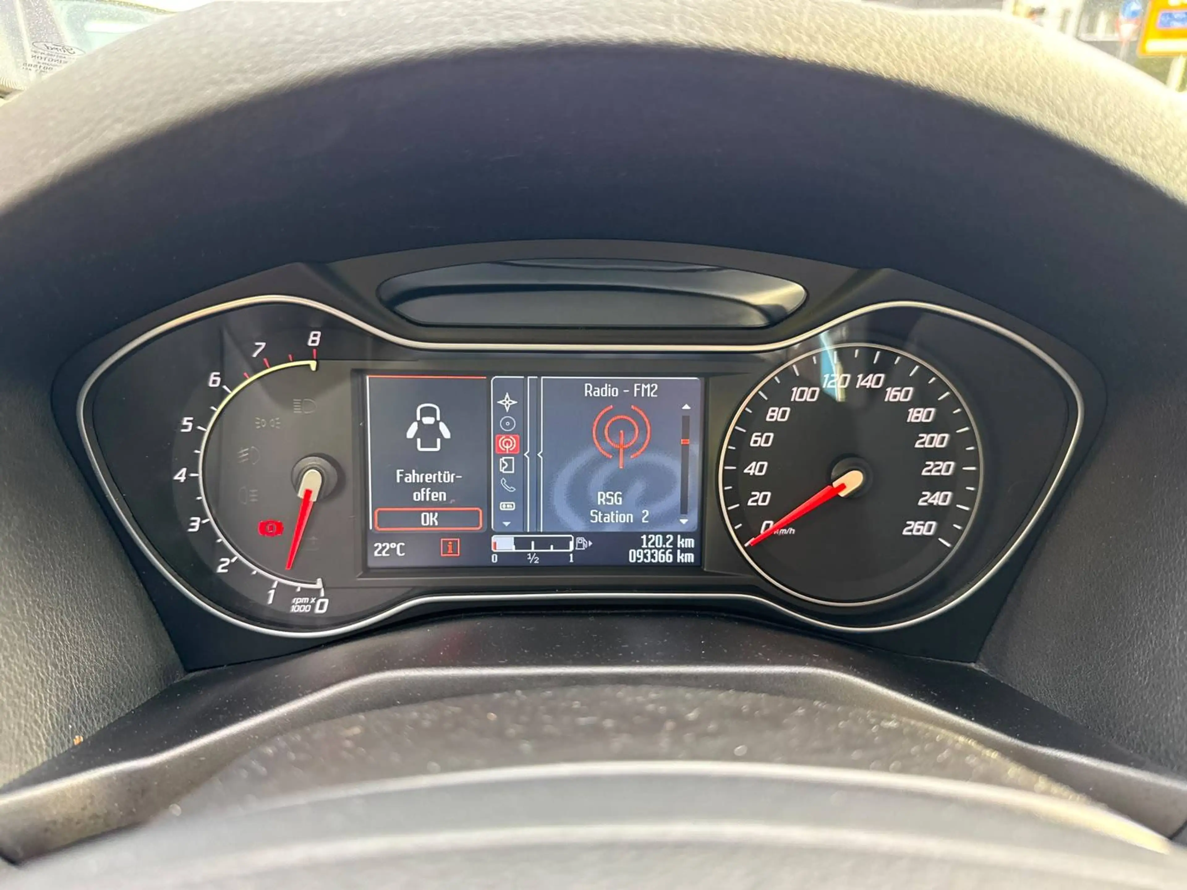 Ford Mondeo Titanium sehr gepflegt — photo 11
