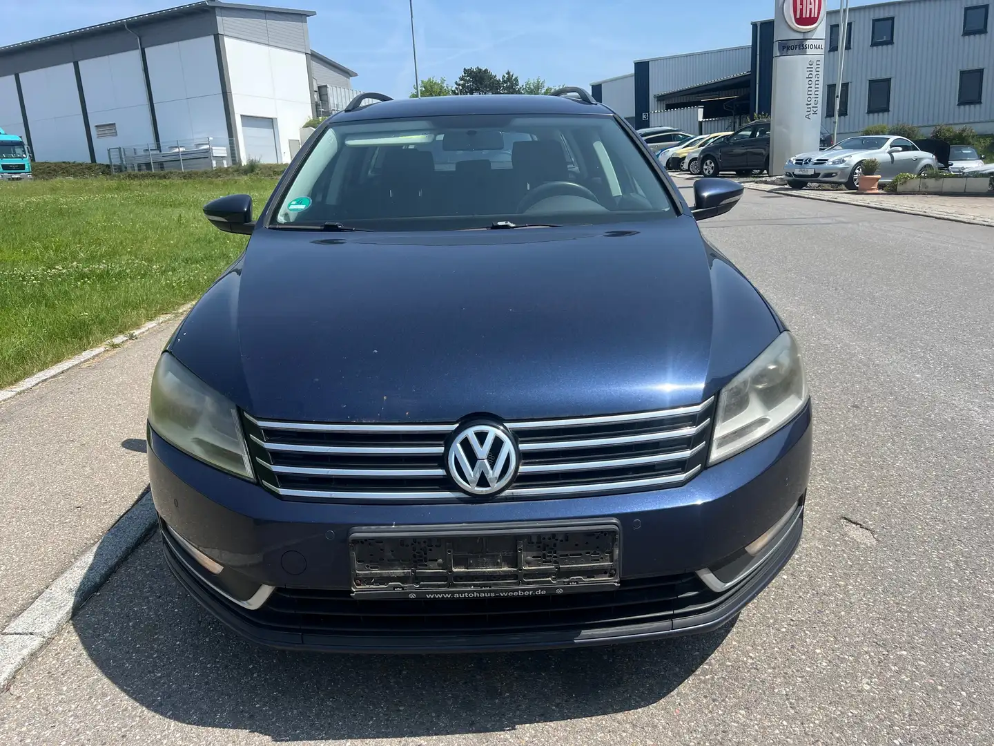 Volkswagen Passat Variant Trendline BlueMotion Blau - 1