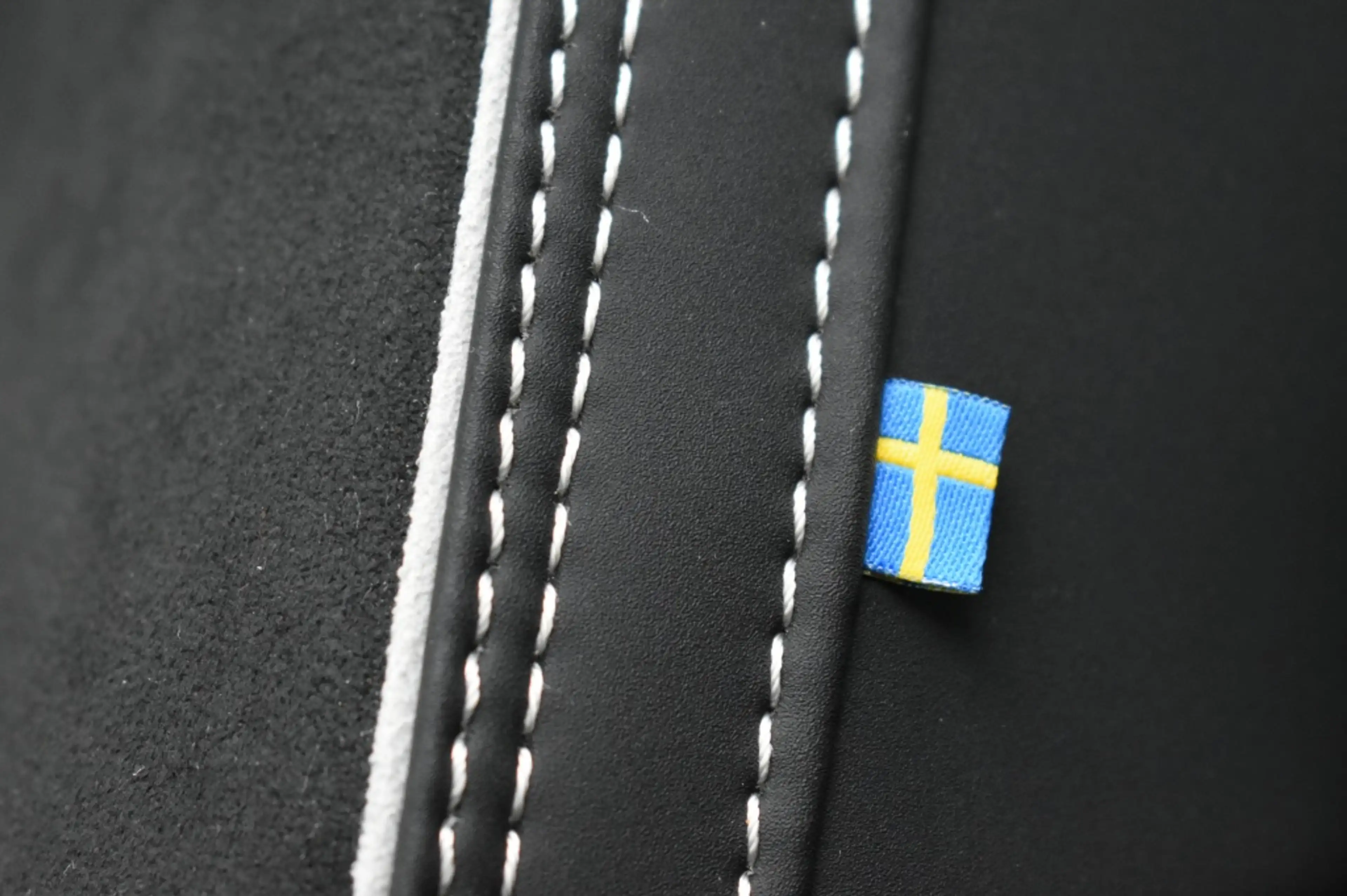 Volvo XC40 B4 197pk Plus Dark | Lounge | Lighting | Trekhaak — photo 30