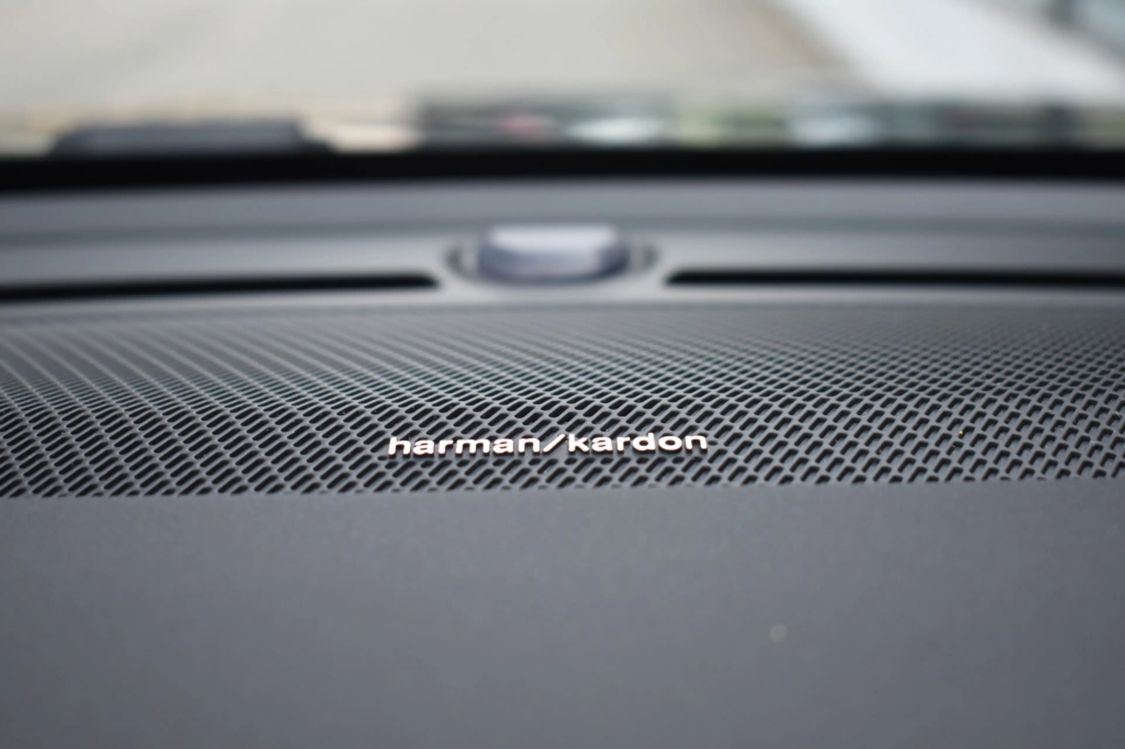 Volvo XC40 B4 197pk Plus Dark | Lounge | Lighting | Trekhaak — photo 27