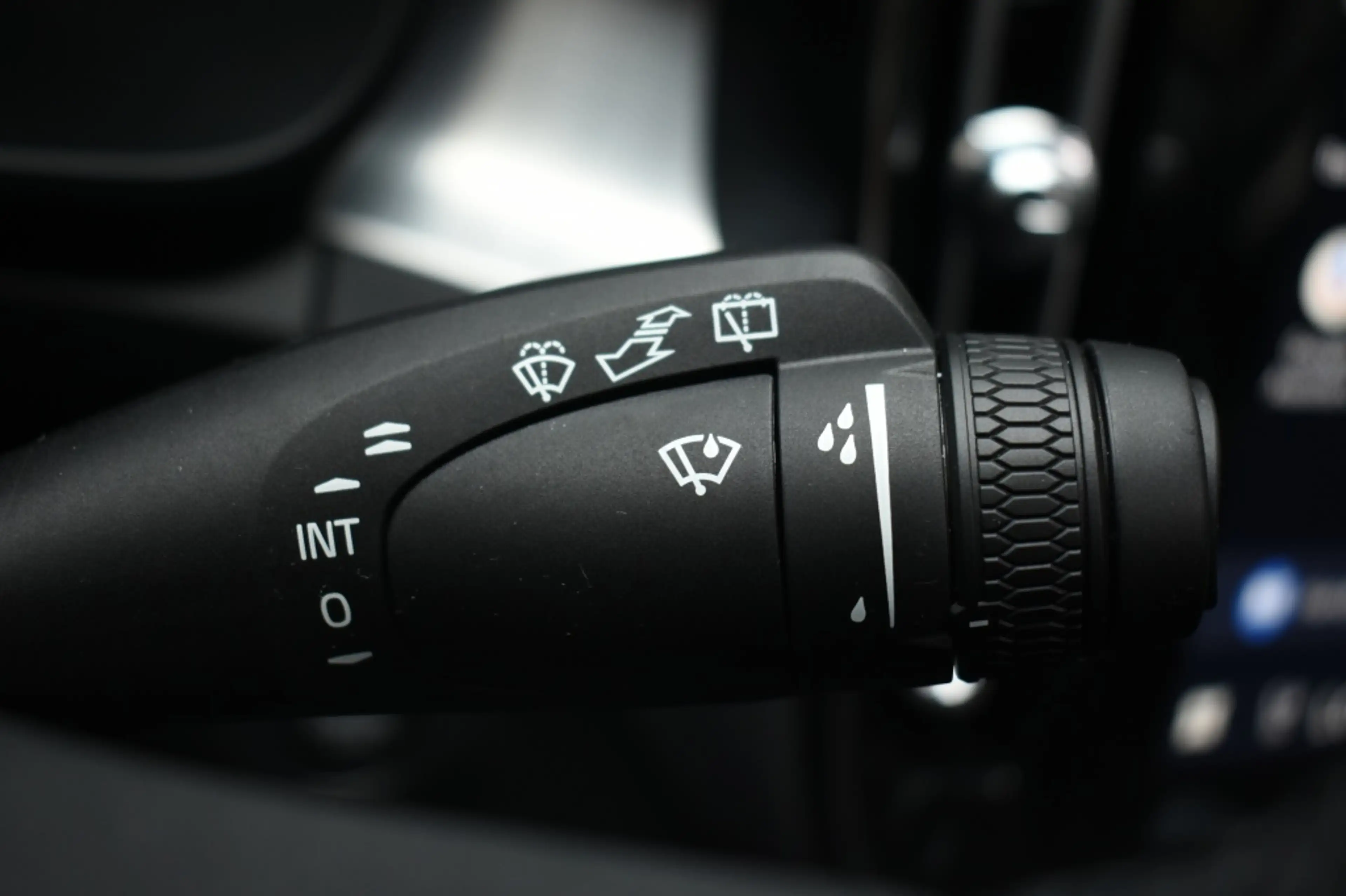 Volvo XC40 B4 197pk Plus Dark | Lounge | Lighting | Trekhaak — photo 21