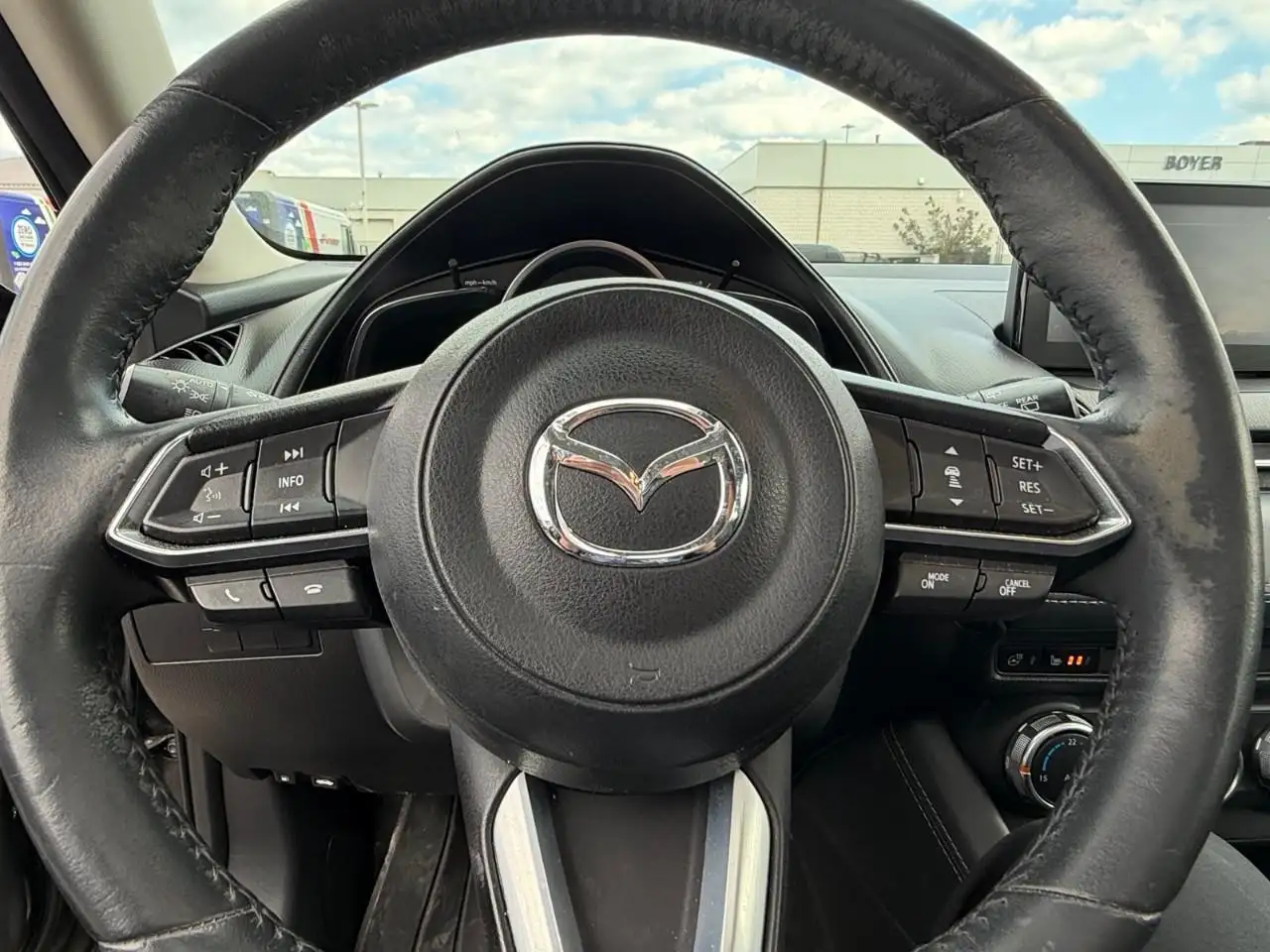 Mazda CX-3 photo Mazda CX-3