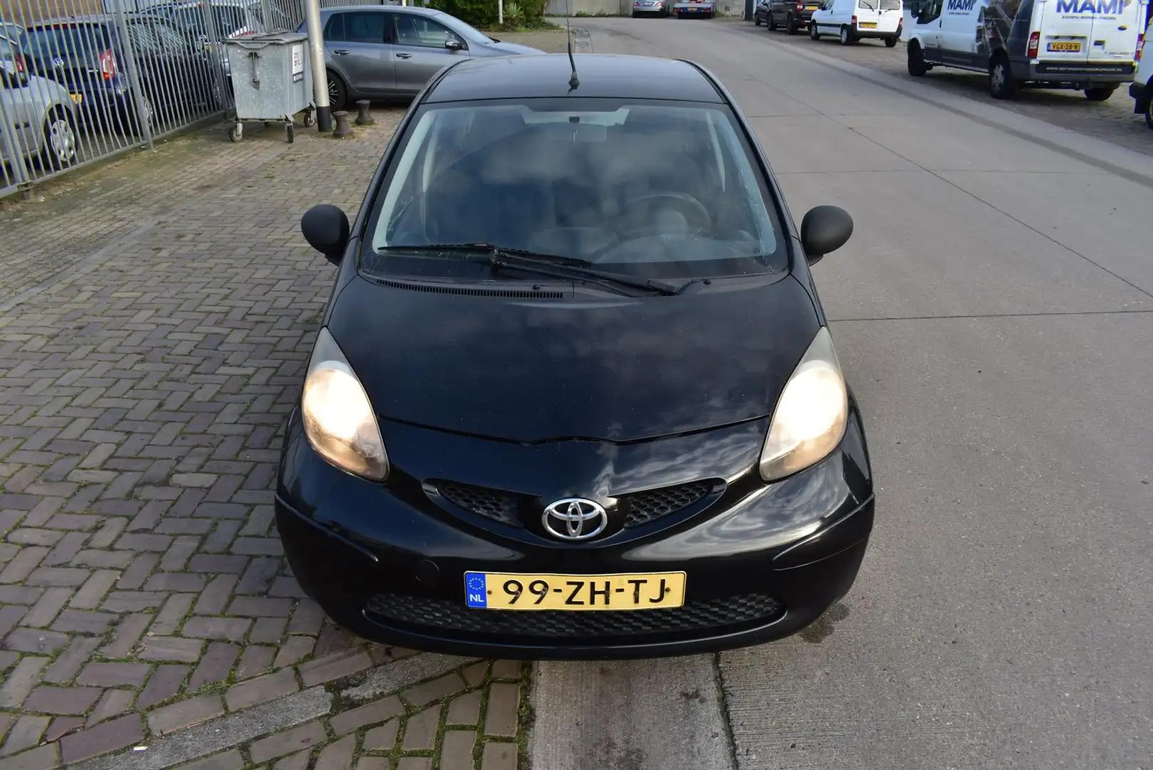 Toyota Aygo 1.0-12V Zwart - 2