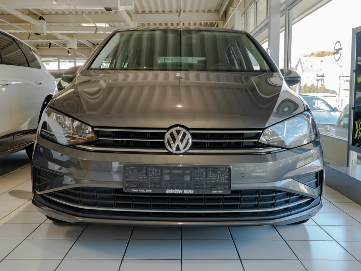 Volkswagen Golf Sportsvan 1.0 TSI United NAVI ACC FACEL. Grau - 2
