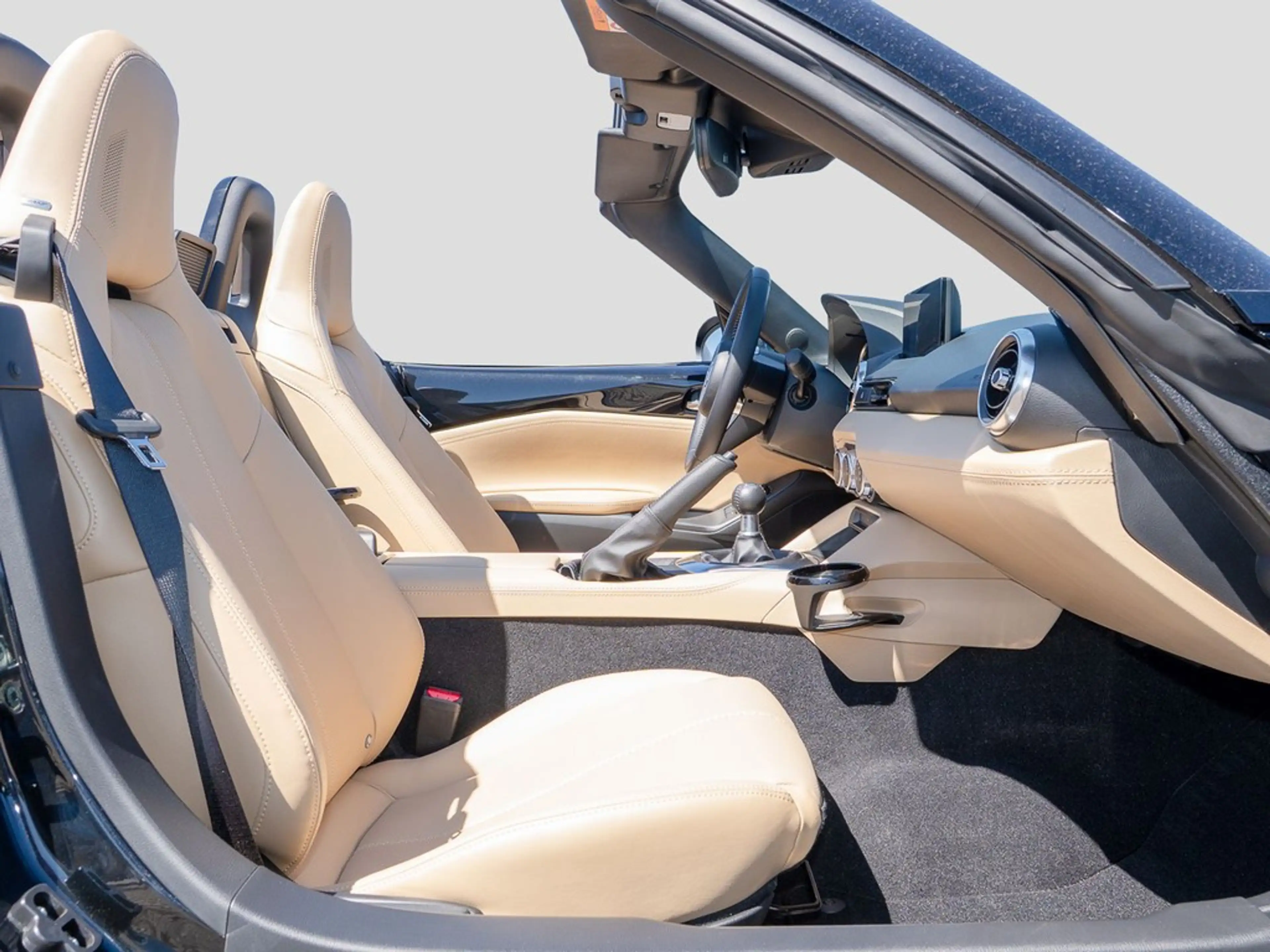 Mazda MX-5 Kazari LED, Navi, Kamera — photo 9