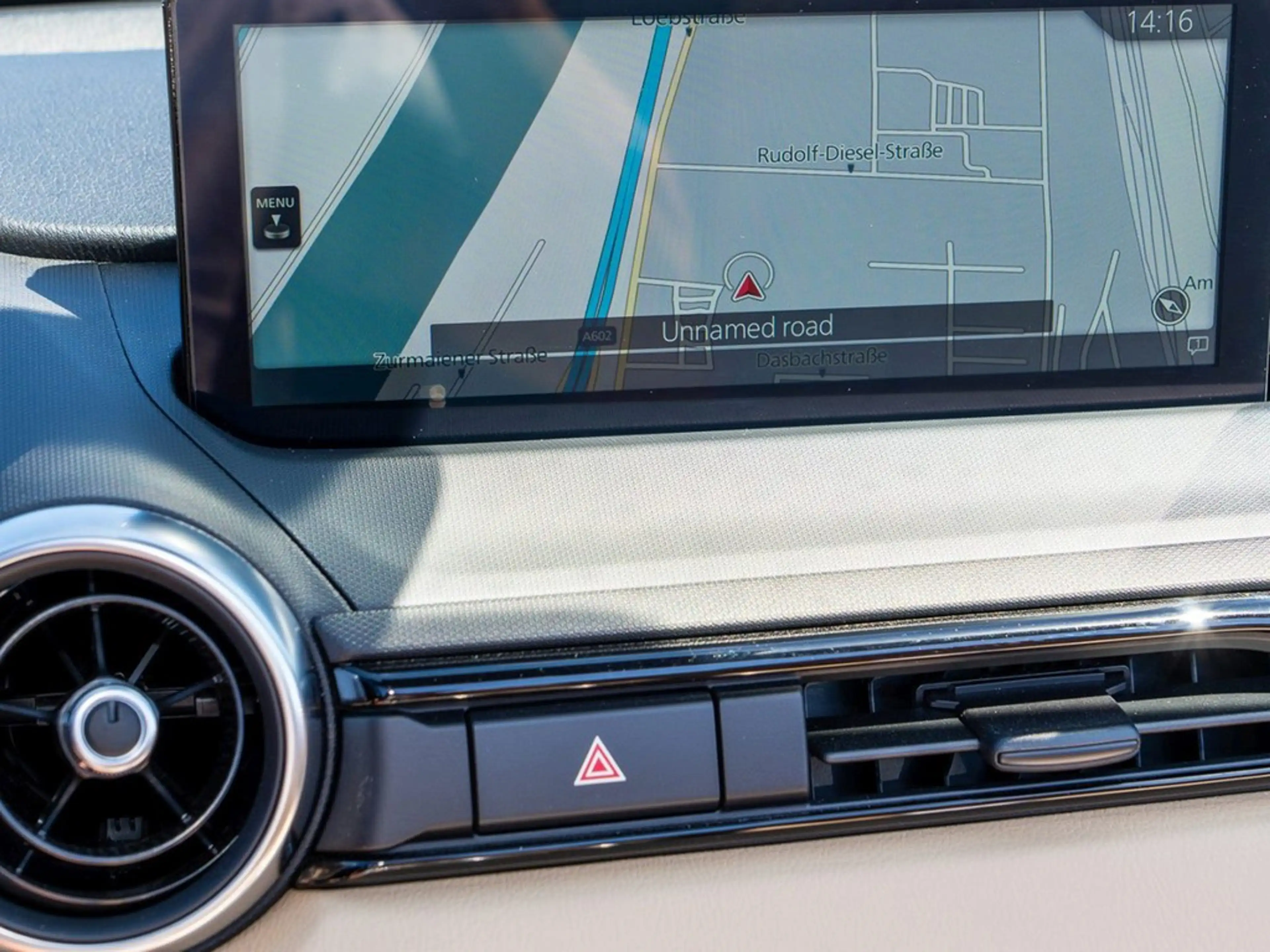 Mazda MX-5 Kazari LED, Navi, Kamera — photo 13
