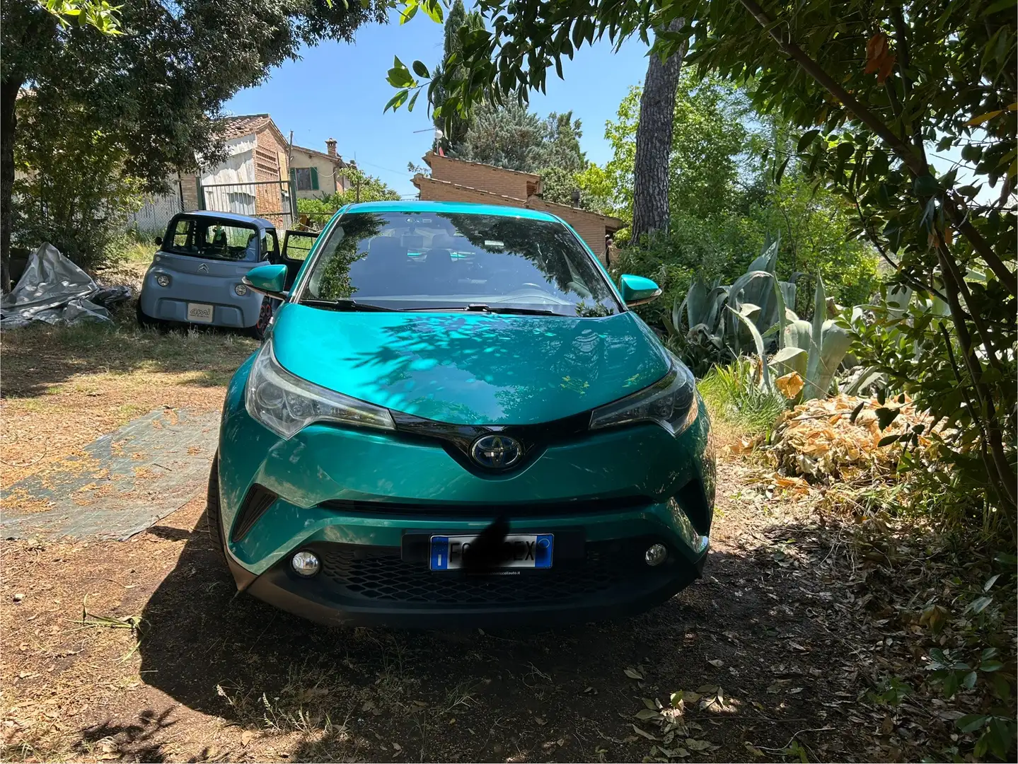 Toyota C-HR 1.8h Active 2wd e-cvt - 1