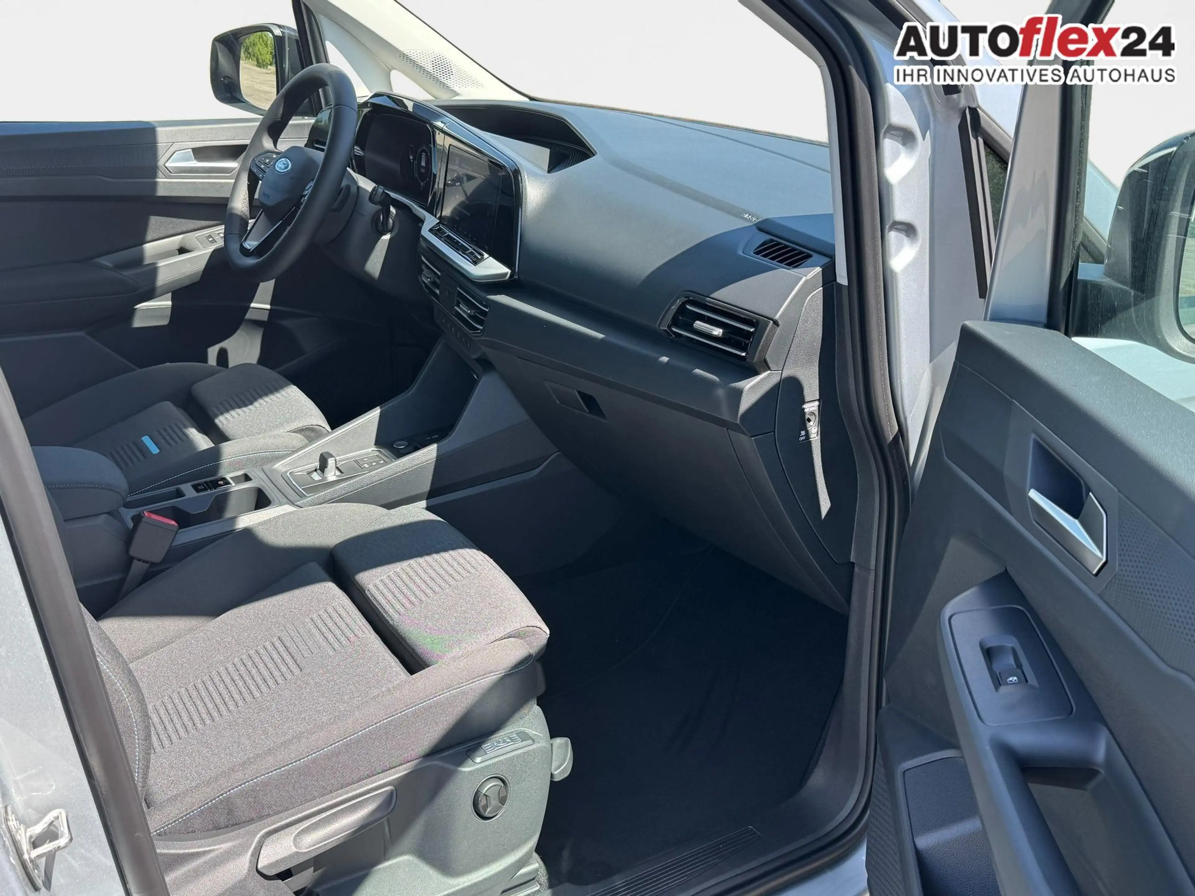 Ford Grand Tourneo Active 2,0 7 Sitzer 2Zoklima Anhängerkupplung P... — photo 10