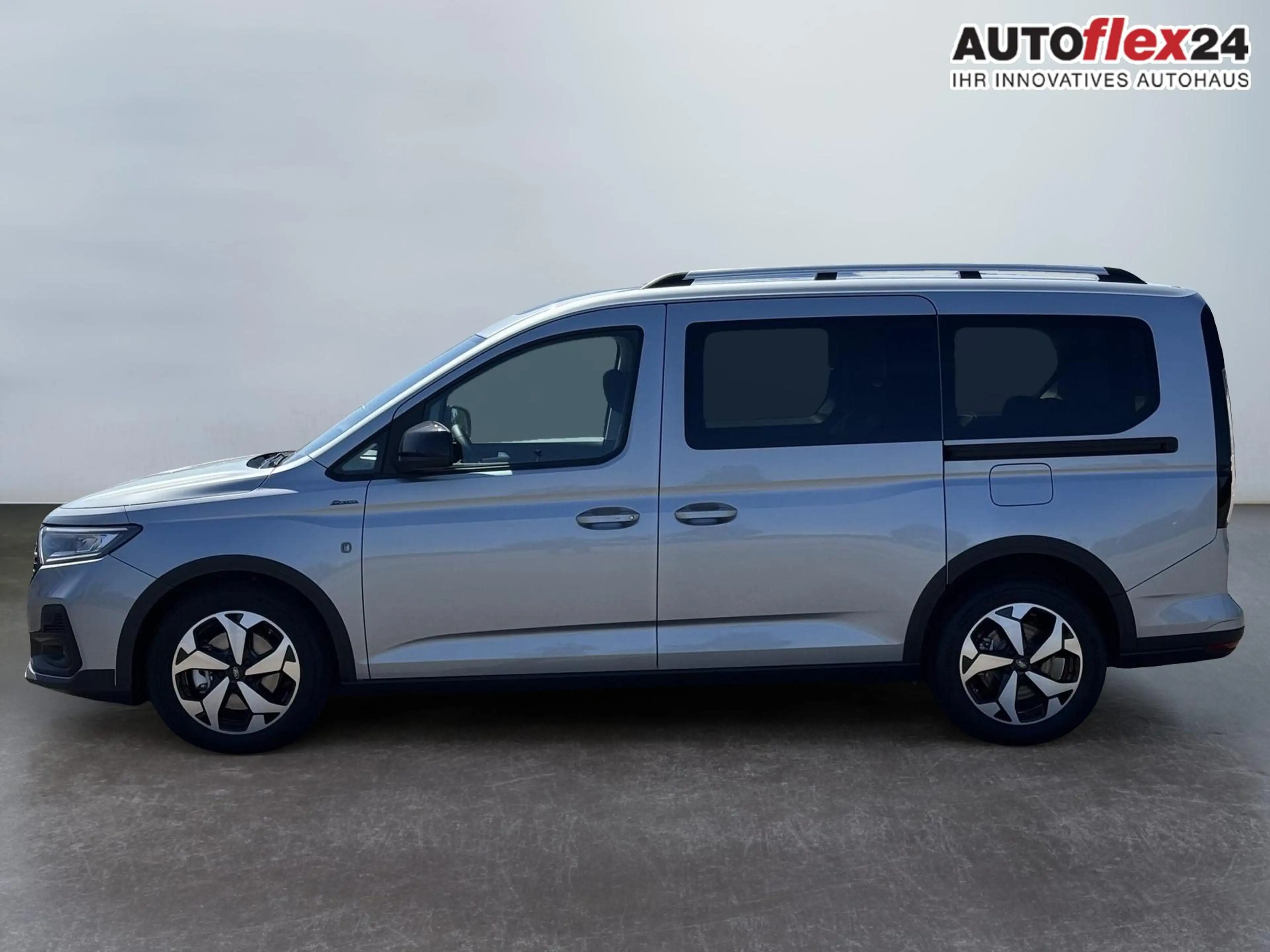 Ford Grand Tourneo Active 2,0 7 Sitzer 2Zoklima Anhängerkupplung P... — photo 7