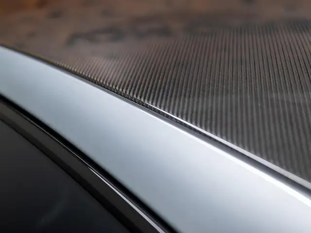 Porsche Cayenne view 9