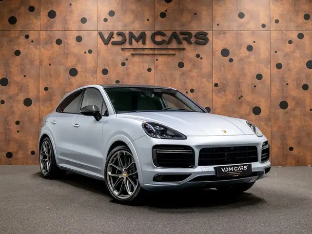 Porsche Cayenne view 7