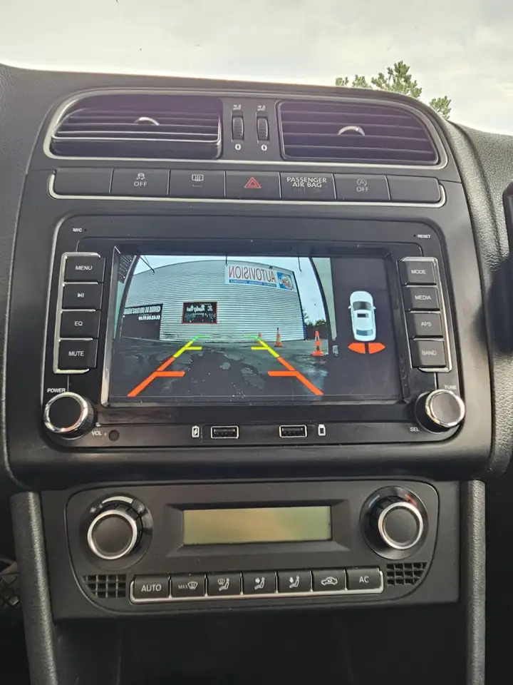 Volkswagen Polo Citadine 5 portes — photo 9
