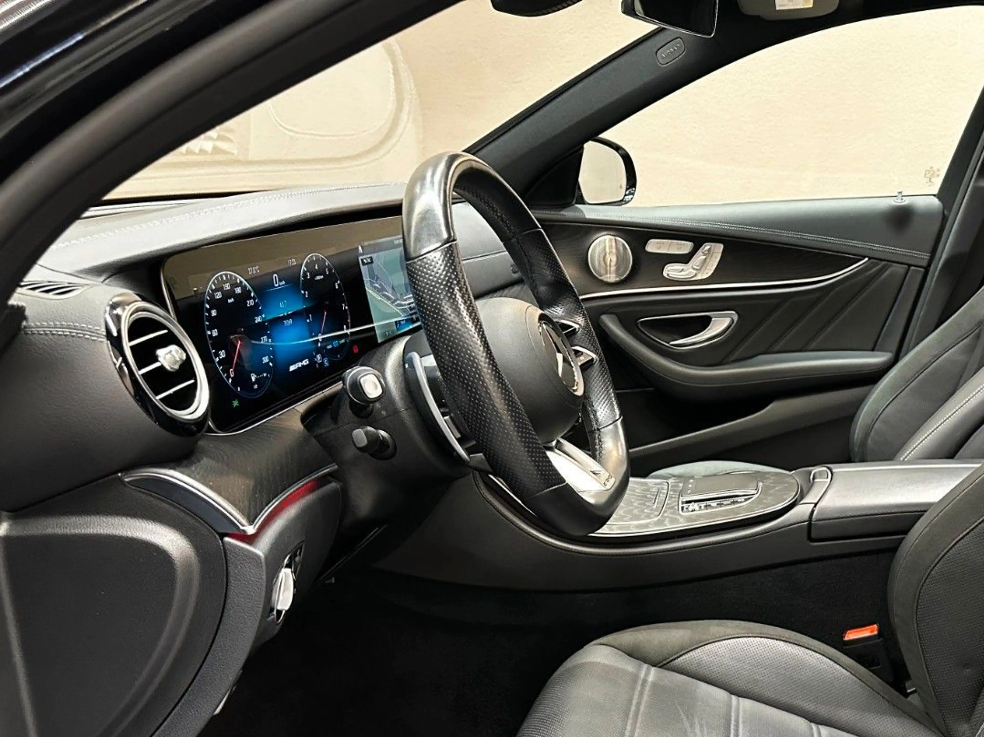 Mercedes-Benz E 53 AMG E53 AMG T 4Matic+ Night-Paket **PANO*AHK*360°** — photo 11