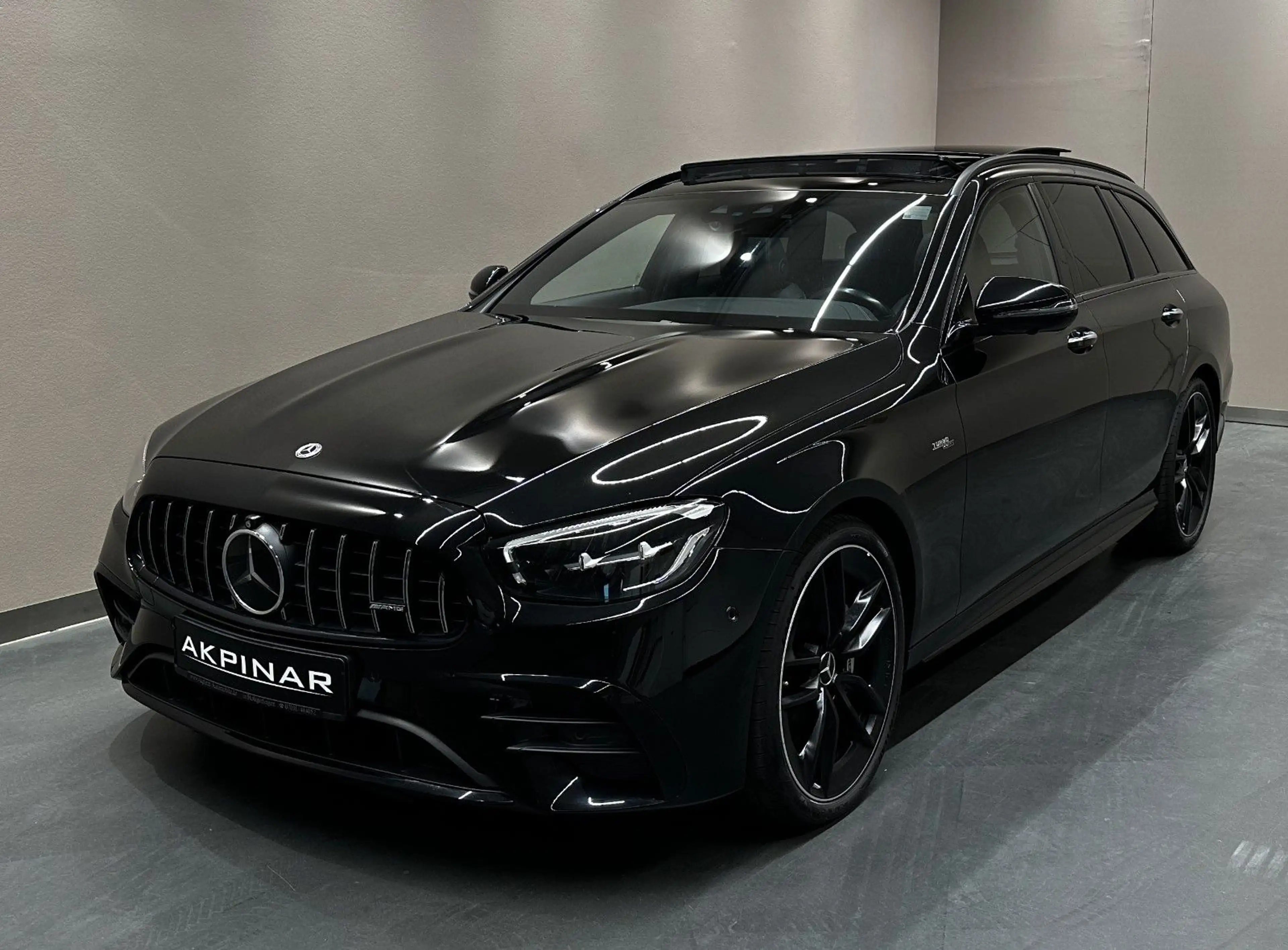 Mercedes-Benz E 53 AMG E53 AMG T 4Matic+ Night-Paket **PANO*AHK*360°** — photo 2