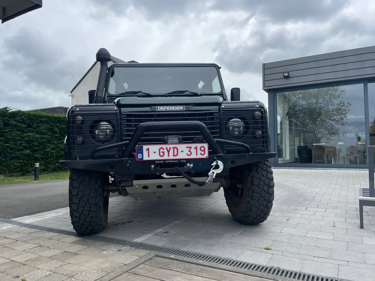 Land Rover Defender 2.5 Turbo d5 E Зелений - 1