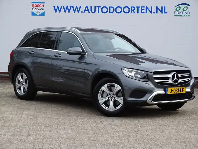 Mercedes-Benz GLC 220 d 4MATIC Premium Plus|TREKHAAK|CAM|