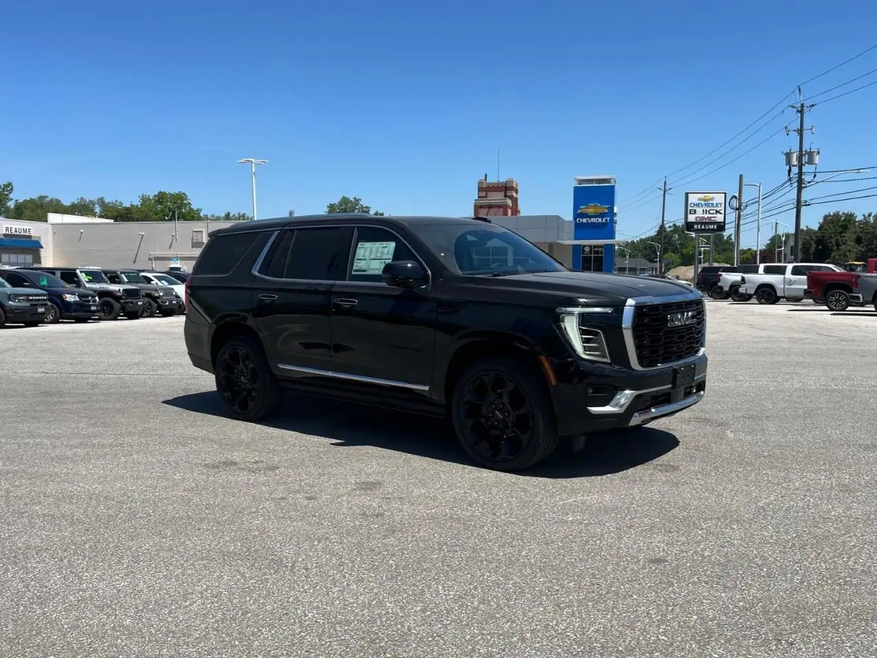 GMC Yukon снимка GMC Yukon
