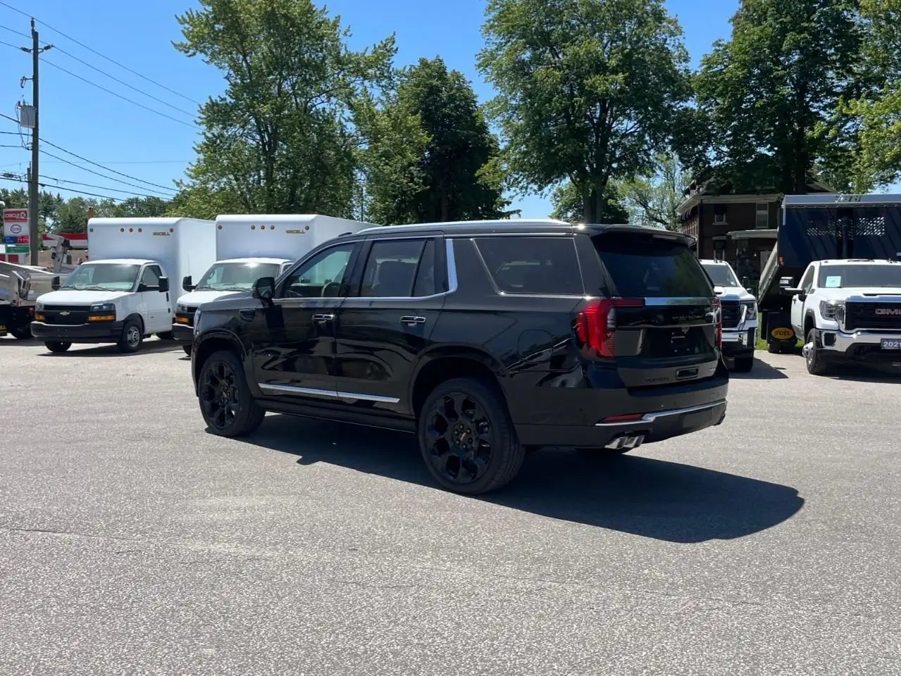 GMC Yukon снимка GMC Yukon