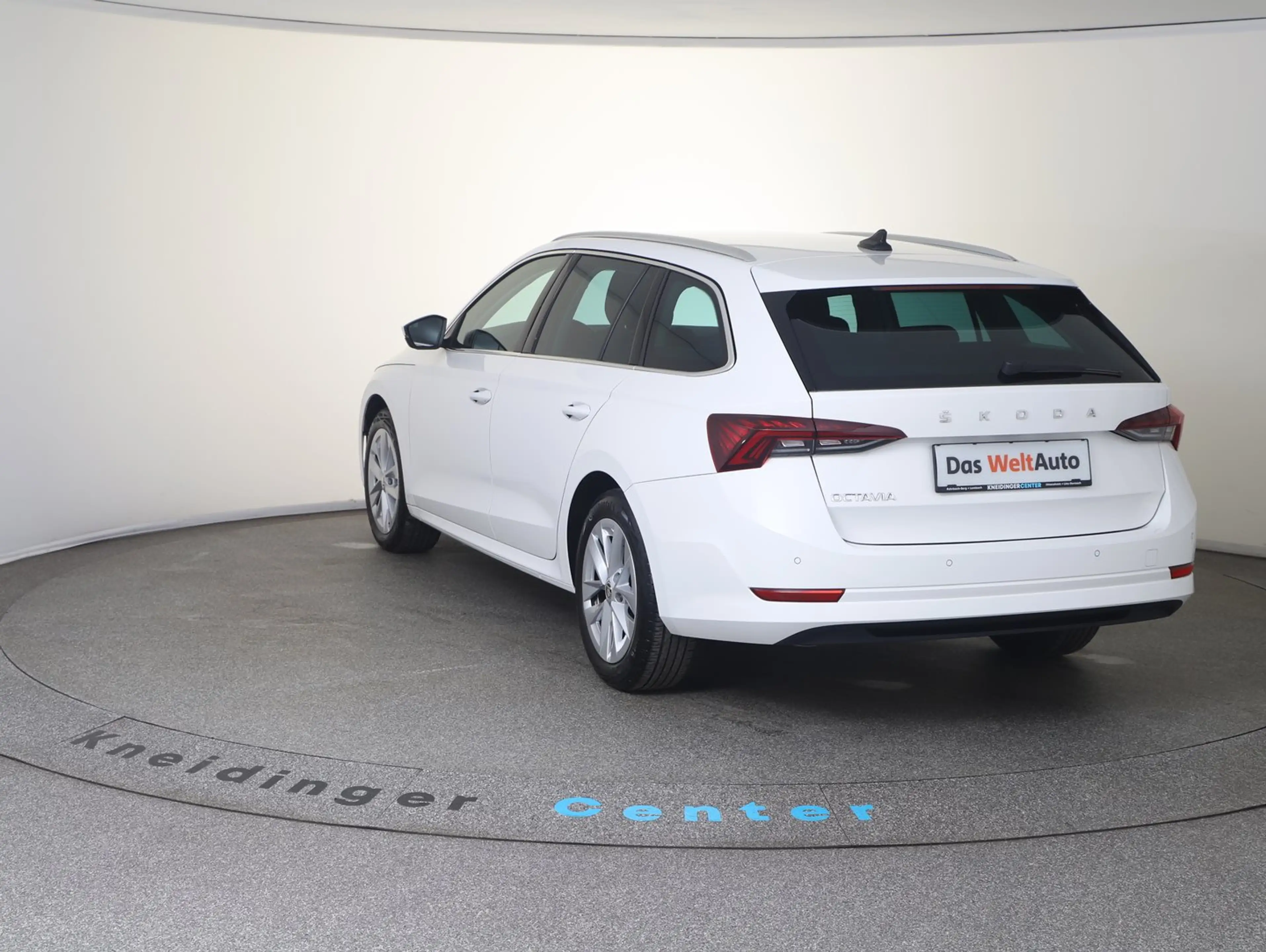 Skoda Octavia Style TDI DSG — photo 3